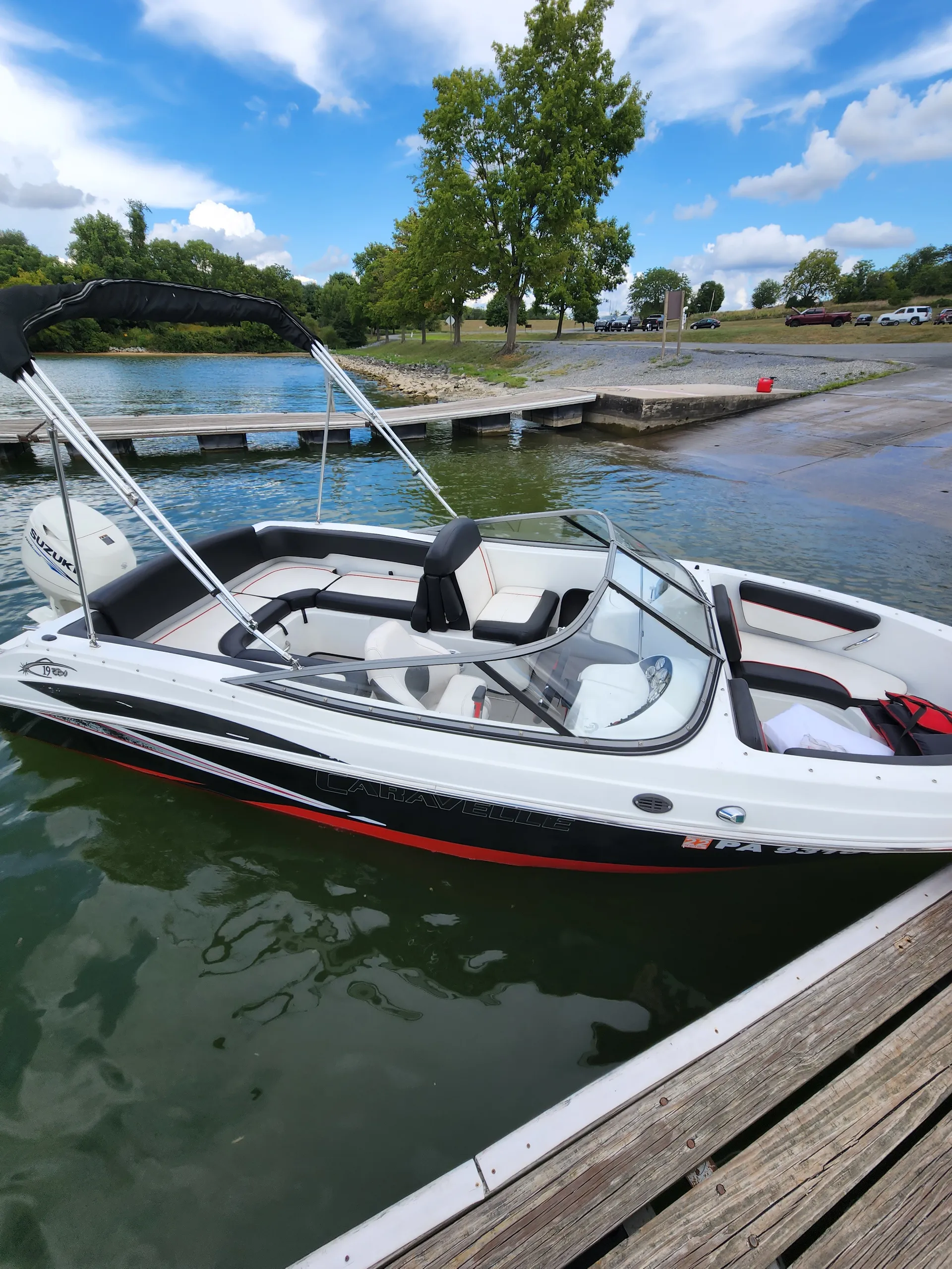 Caravelle Powerboats 19EBo 4-S  in Bernville, PA — photo 2