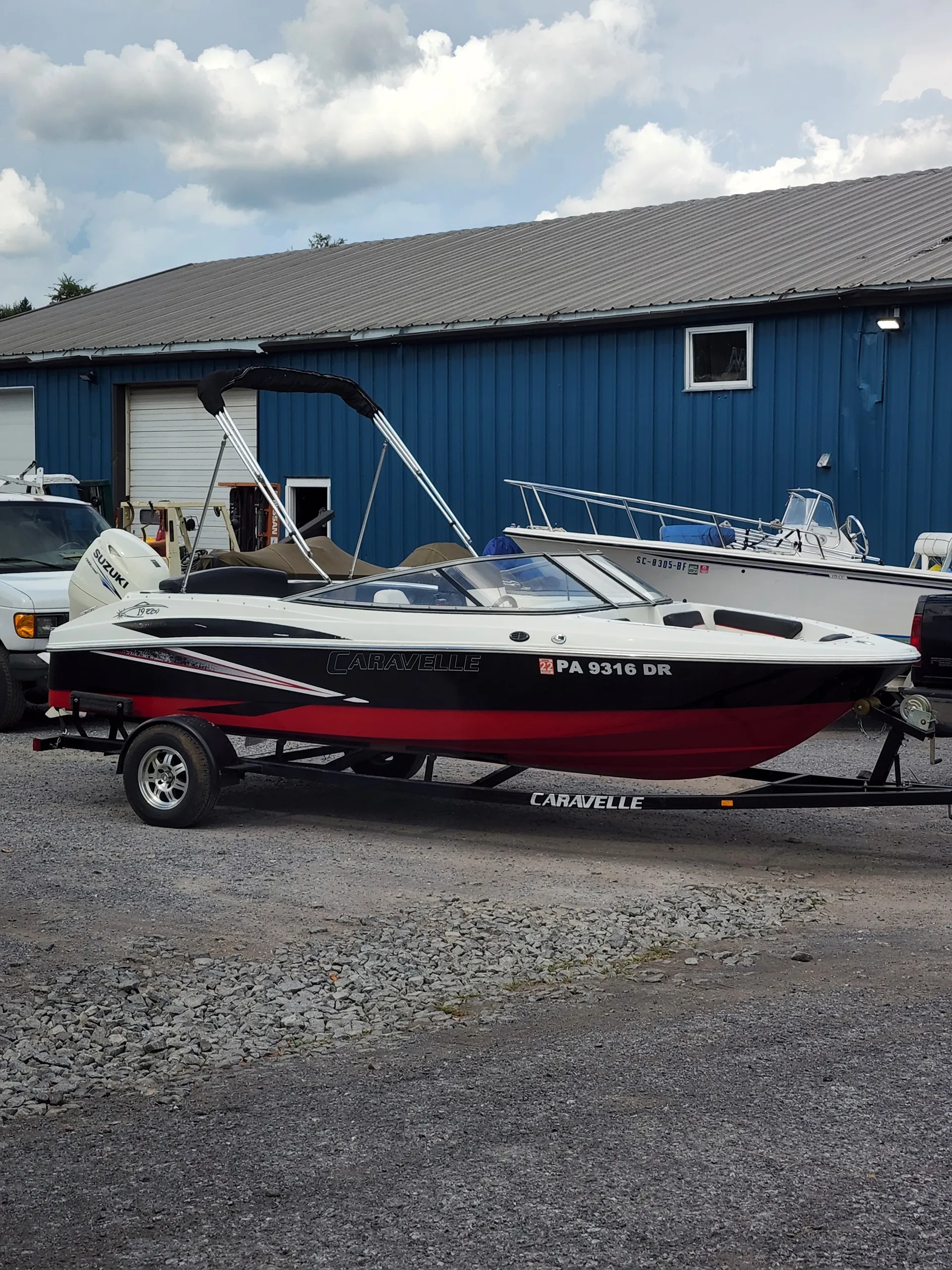 Caravelle Powerboats 19EBo 4-S  in Bernville, PA — photo 3