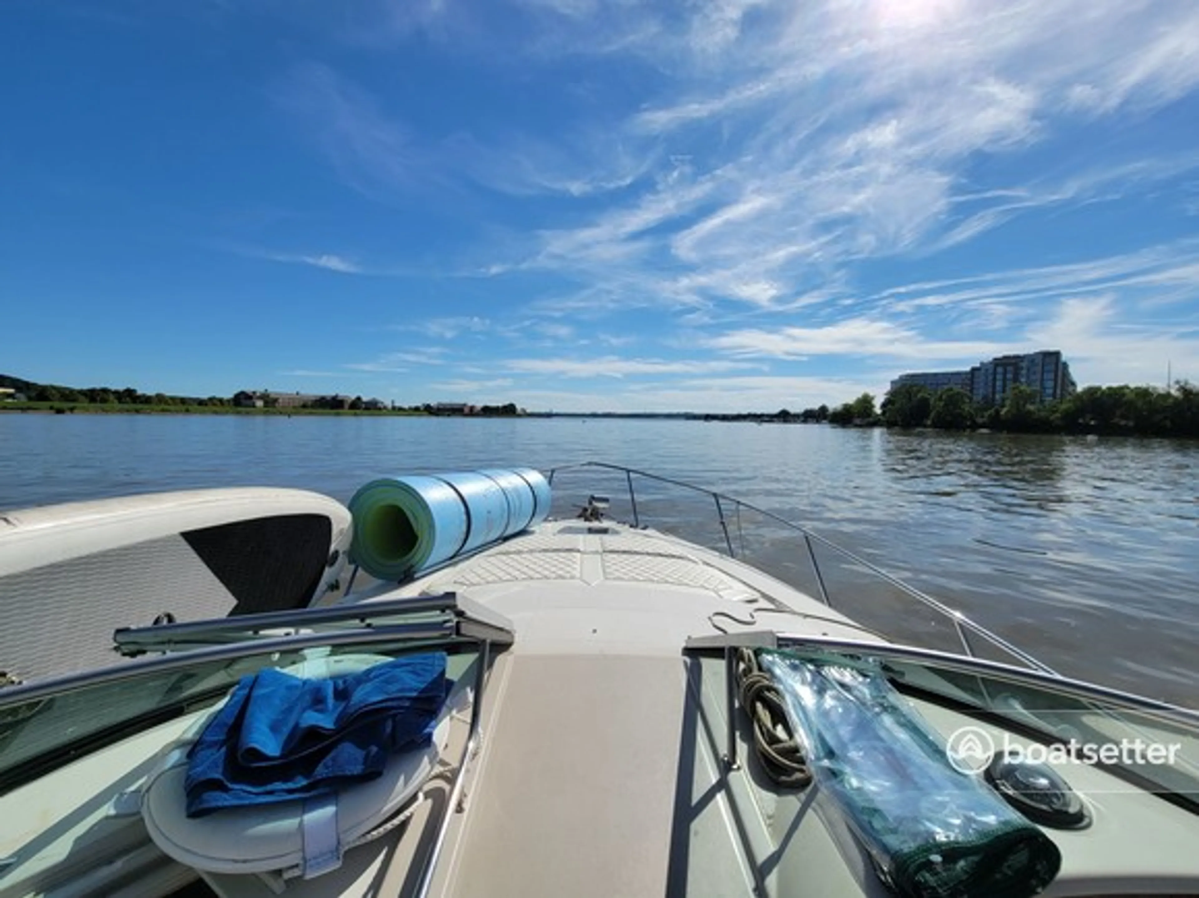 Rent a Regal Boats Commodore 322 in Washington, DC on Boatsetter