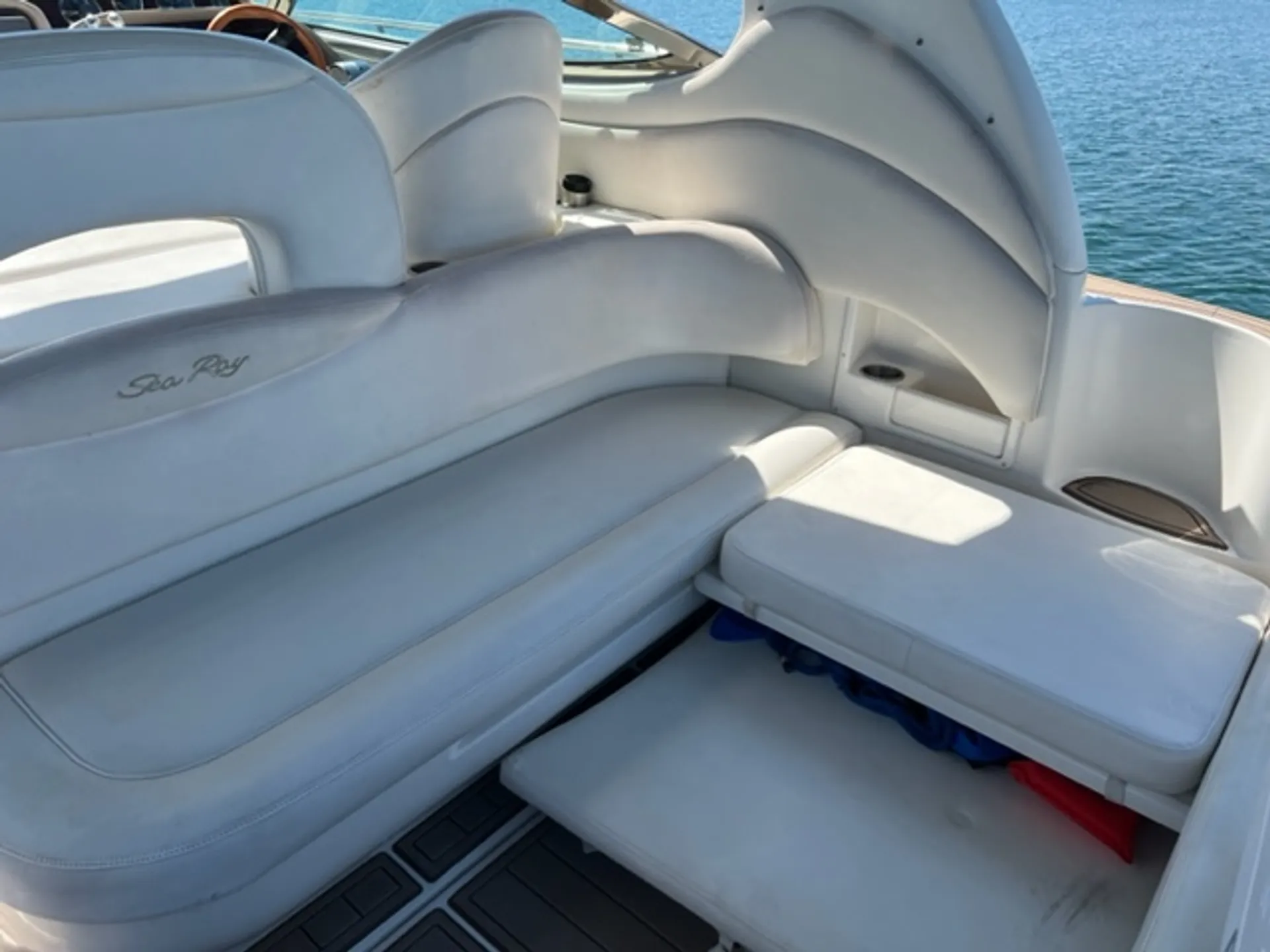 Sea Ray 360 Sundancer in Peoria, AZ — photo 6