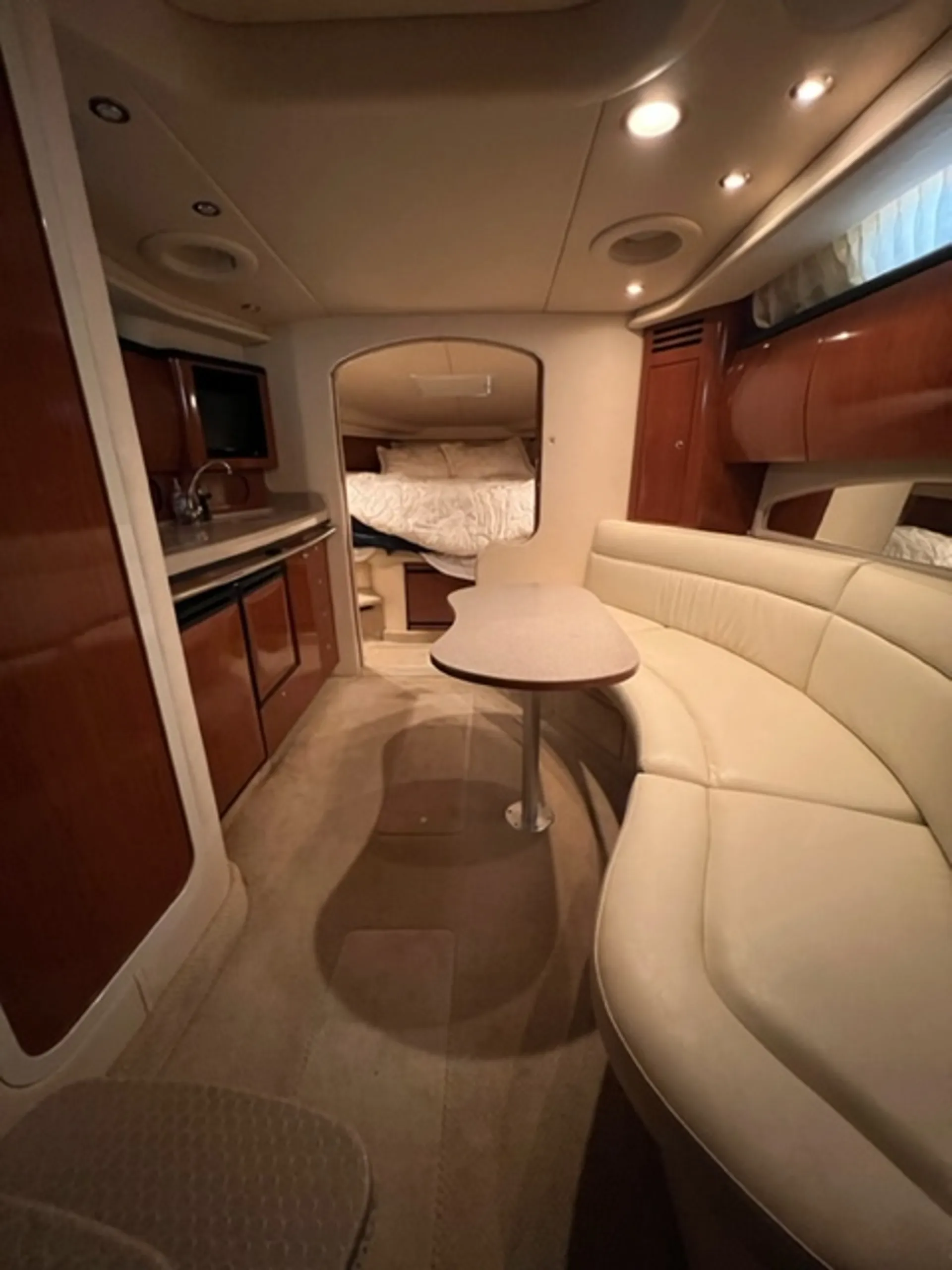 Sea Ray 360 Sundancer in Peoria, AZ — photo 10