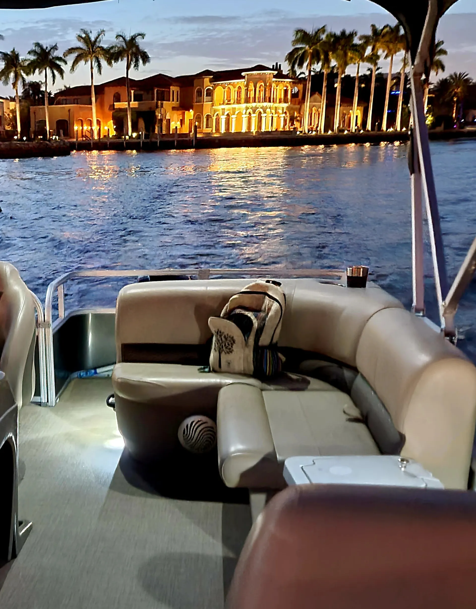 SUN TRACKER PARTY BARGE 18 DLX in Fort Lauderdale, FL — photo 4