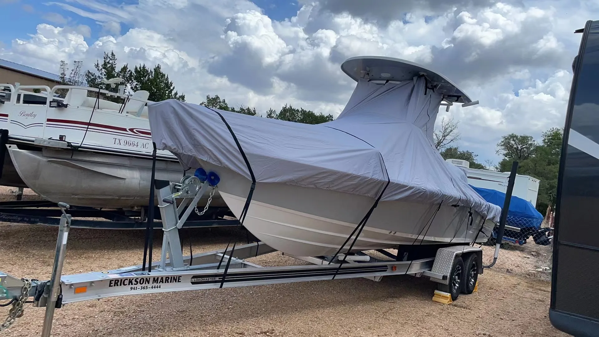 SPORTSMAN BOATS MASTERS 227 W/F200XB YAMAHA in Liberty Hill, TX — photo 3