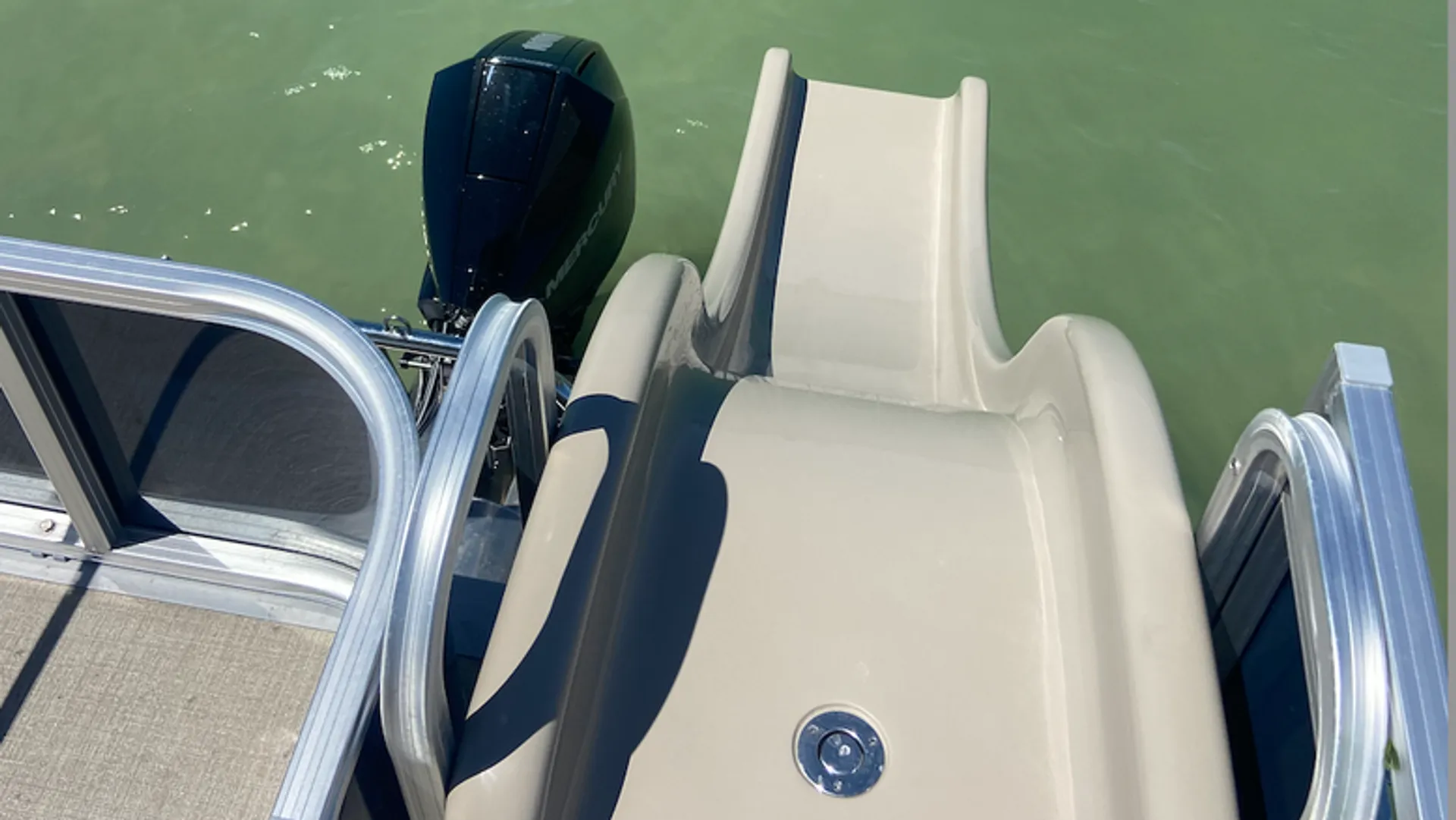 Tahoe Pontoons Grand Island Funship in St. Petersburg, FL — photo 8