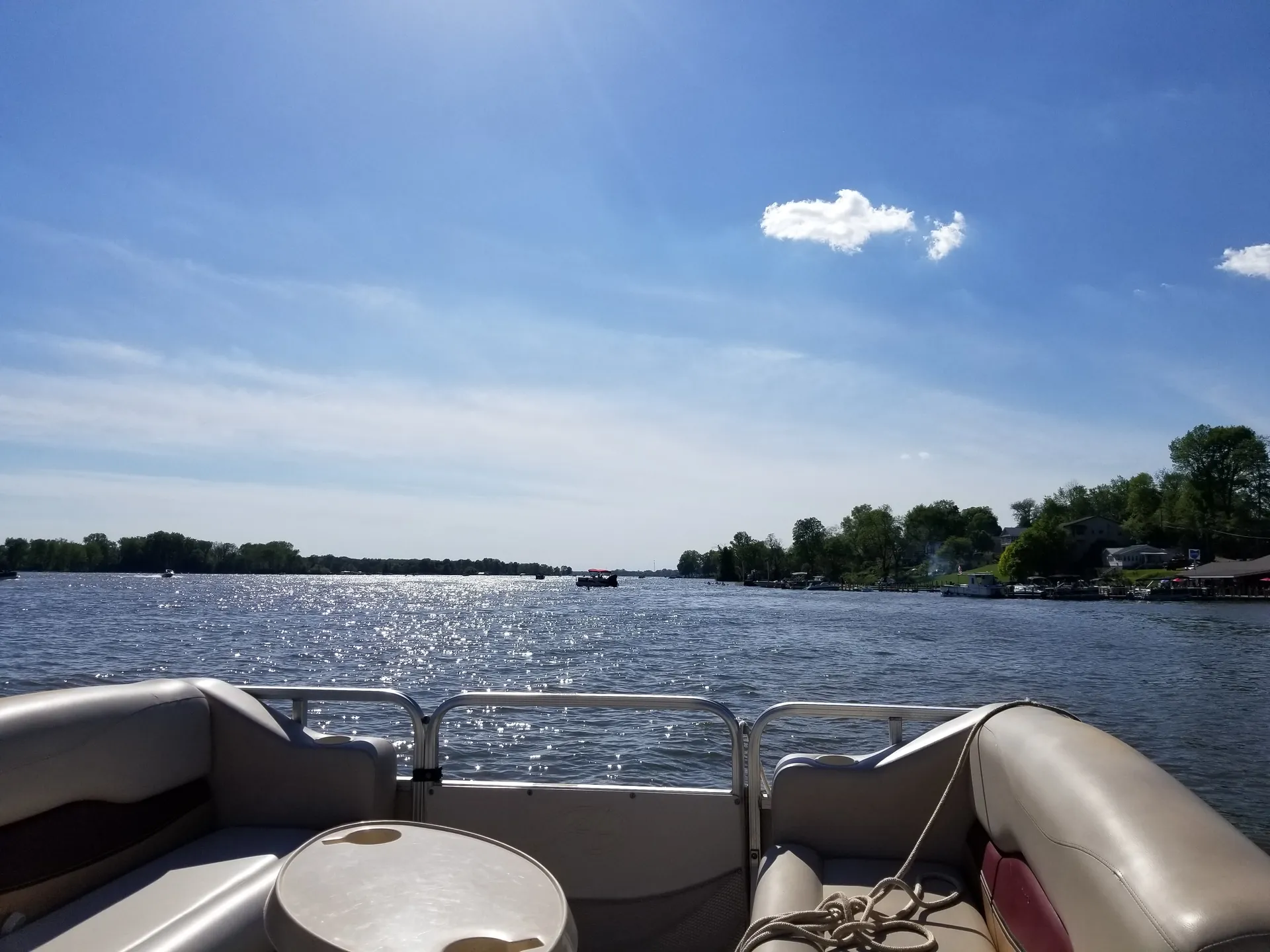 Avalon Somerset 12-Person Pontoon w/Bimini, Bluetooth and More!