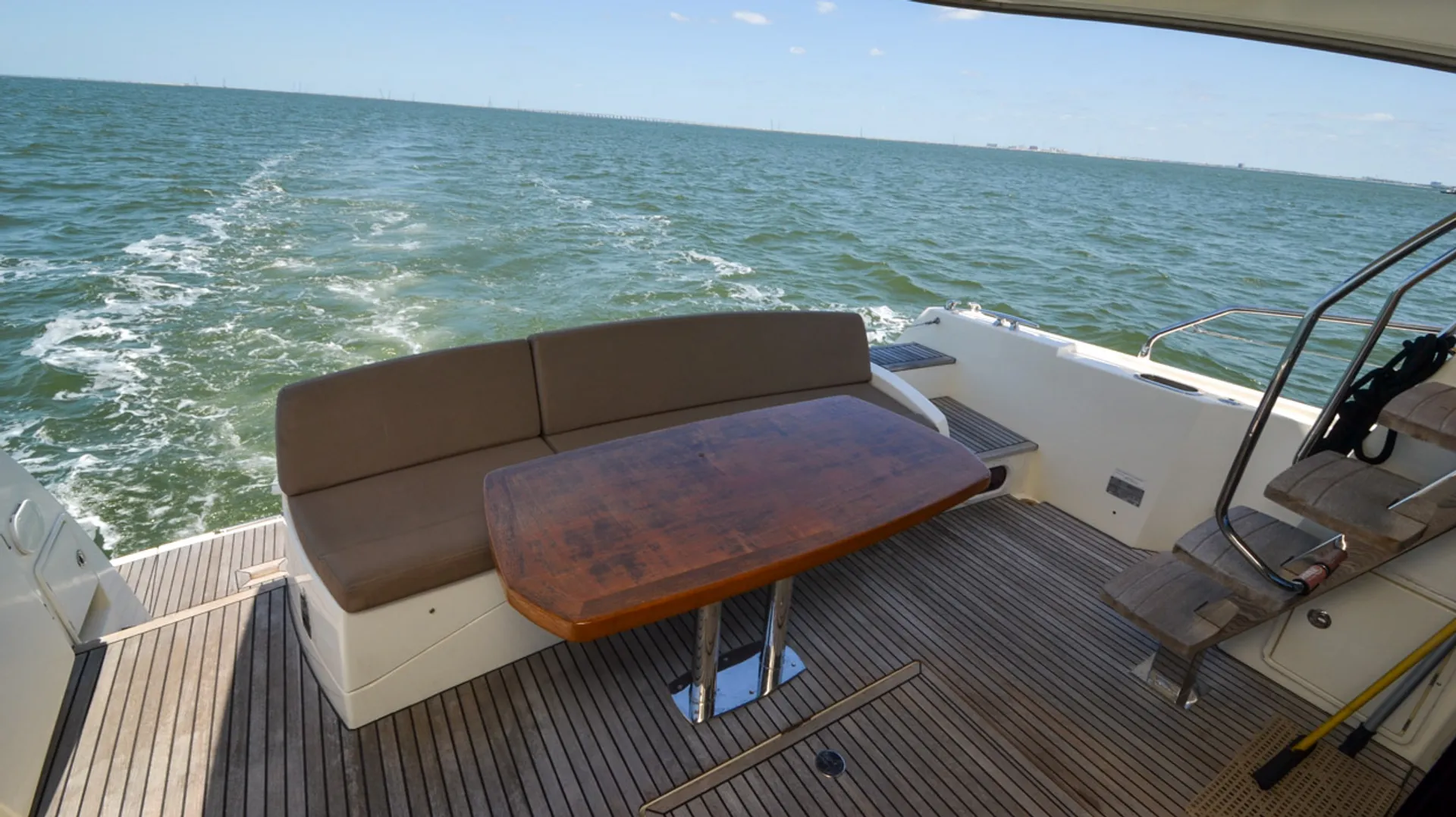 Bored & Yachting 50' Prestige 500 Fly