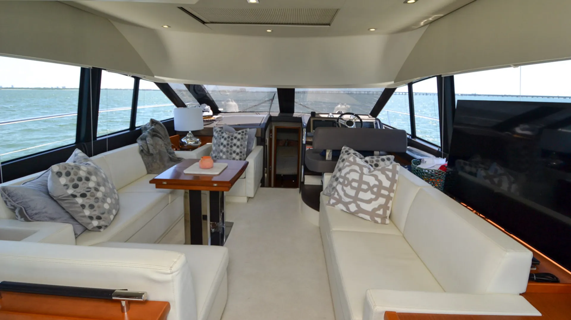 Bored & Yachting 50' Prestige 500 Fly