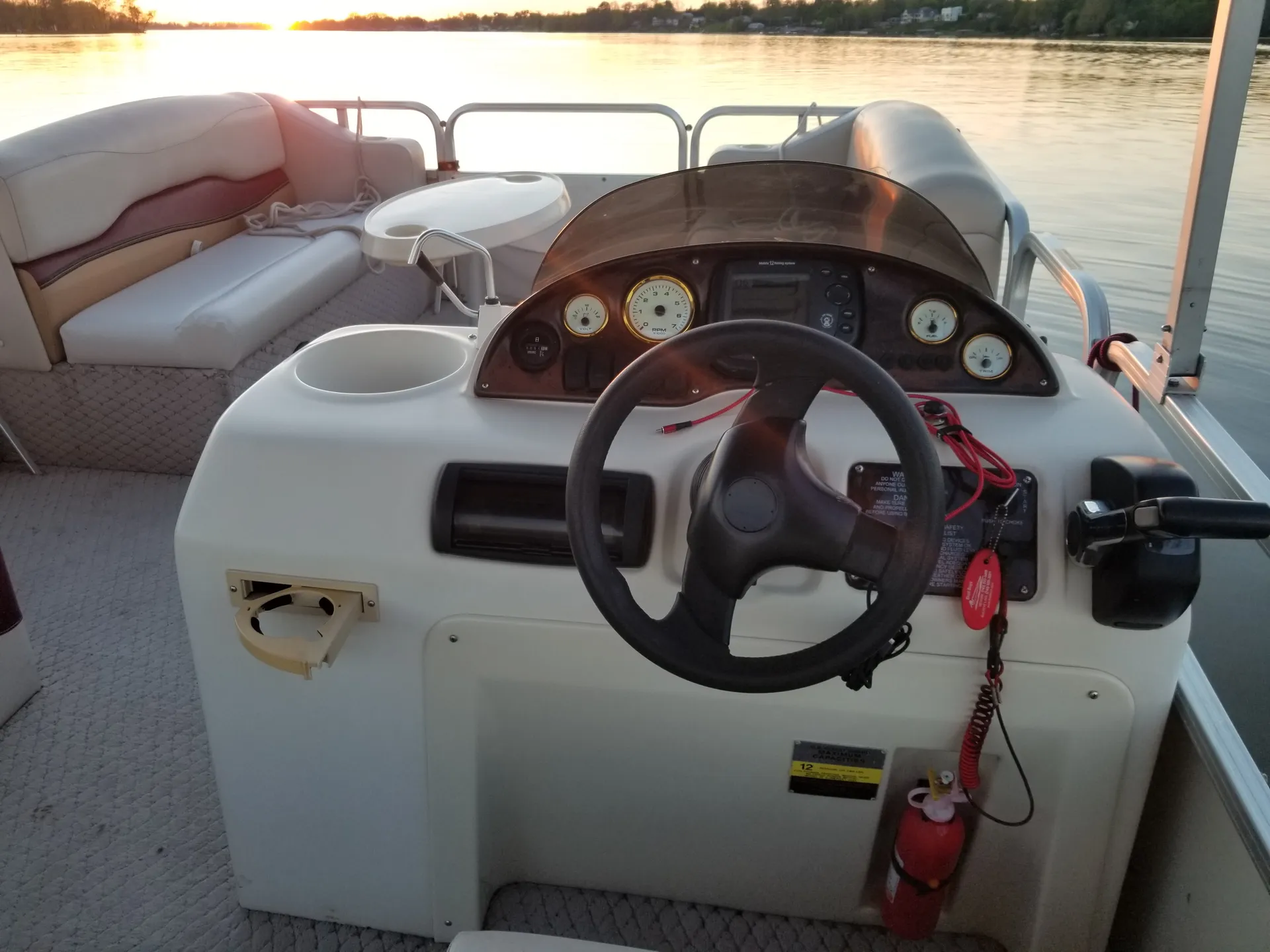 Avalon Somerset 12-Person Pontoon w/Bimini, Bluetooth and More!