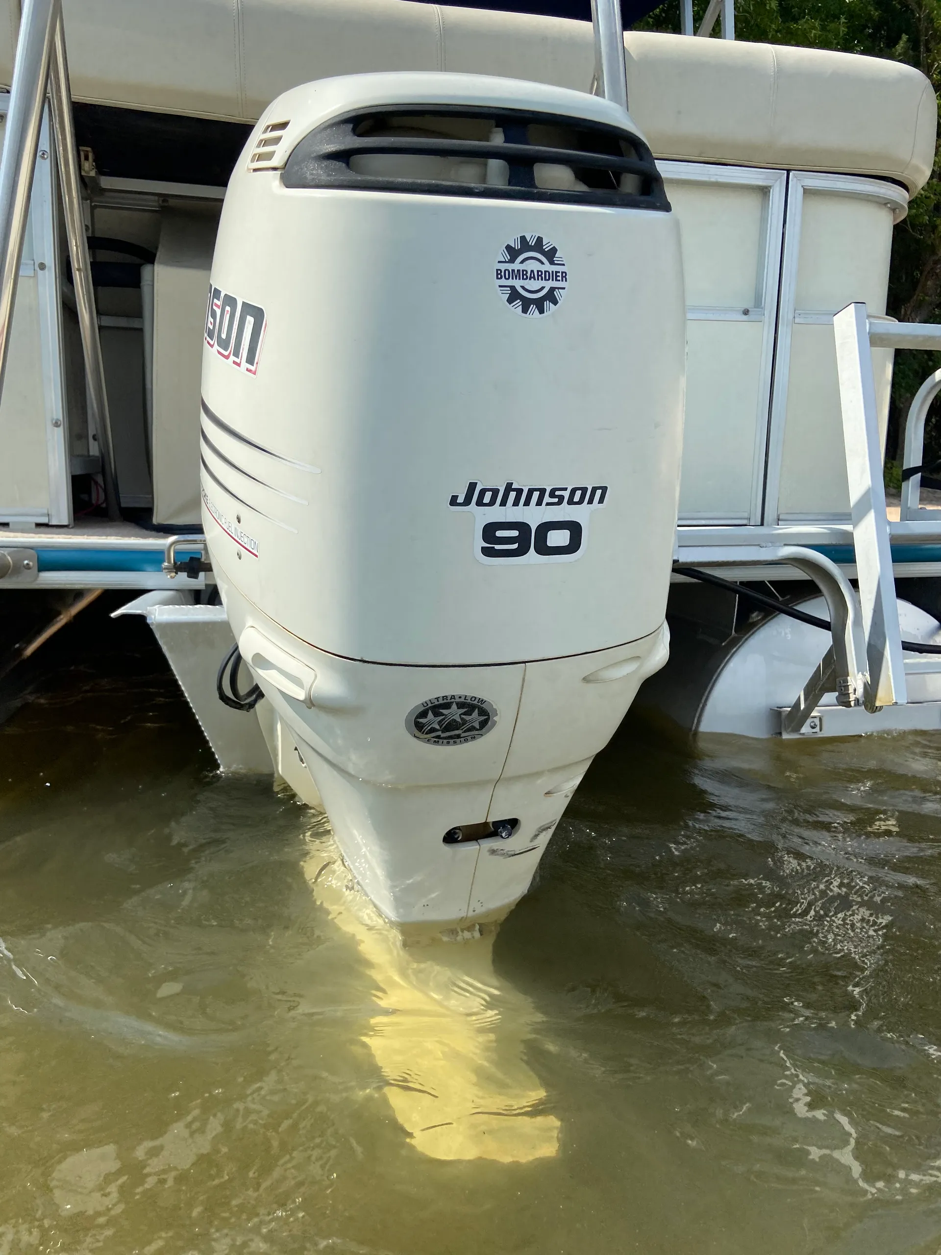 Odyssey Pontoons 2302TT Lextra Tri-Tube in Denver, NC — photo 9