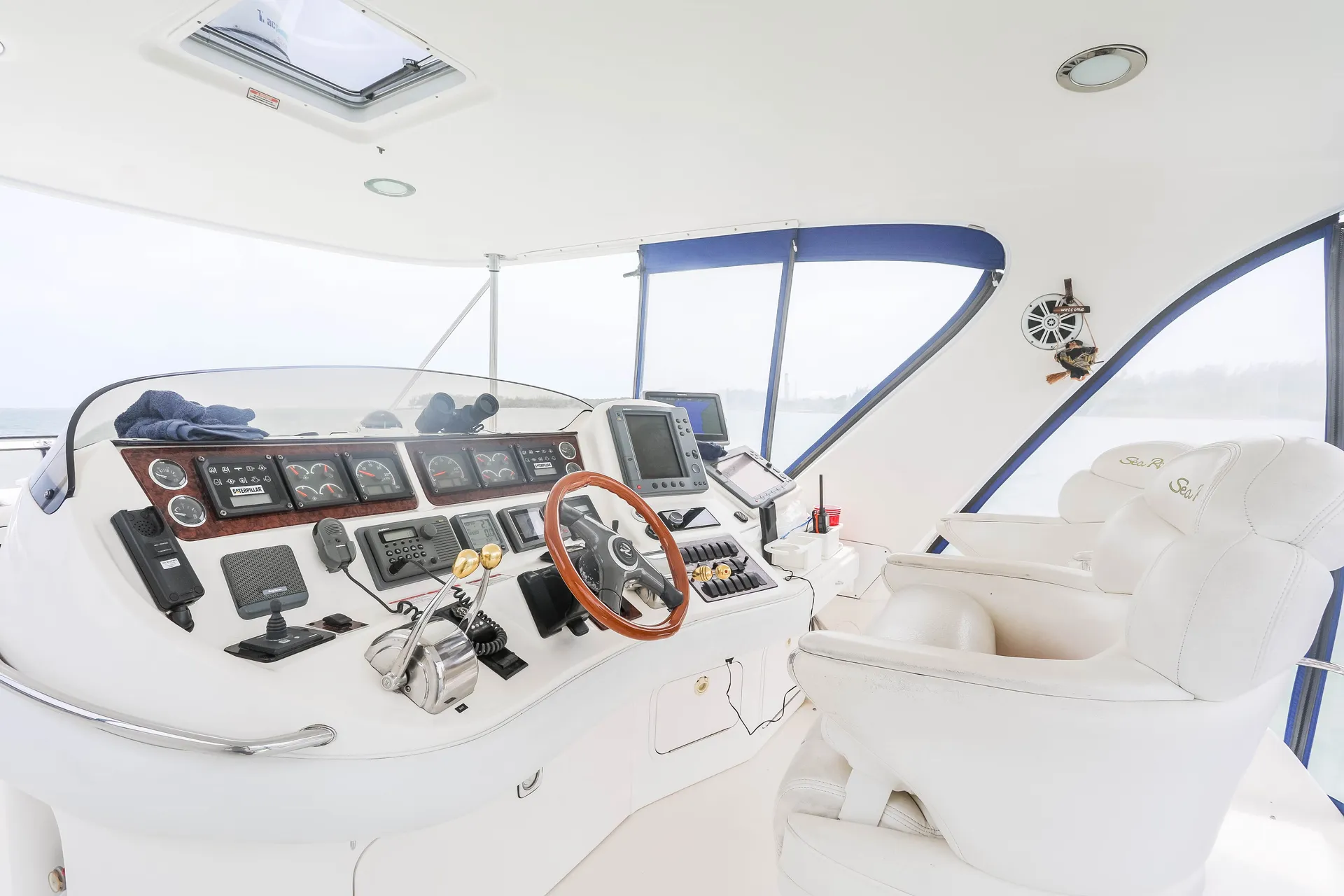 Sea Ray Boats 480 Sedan Bridge in Miami, FL — photo 7