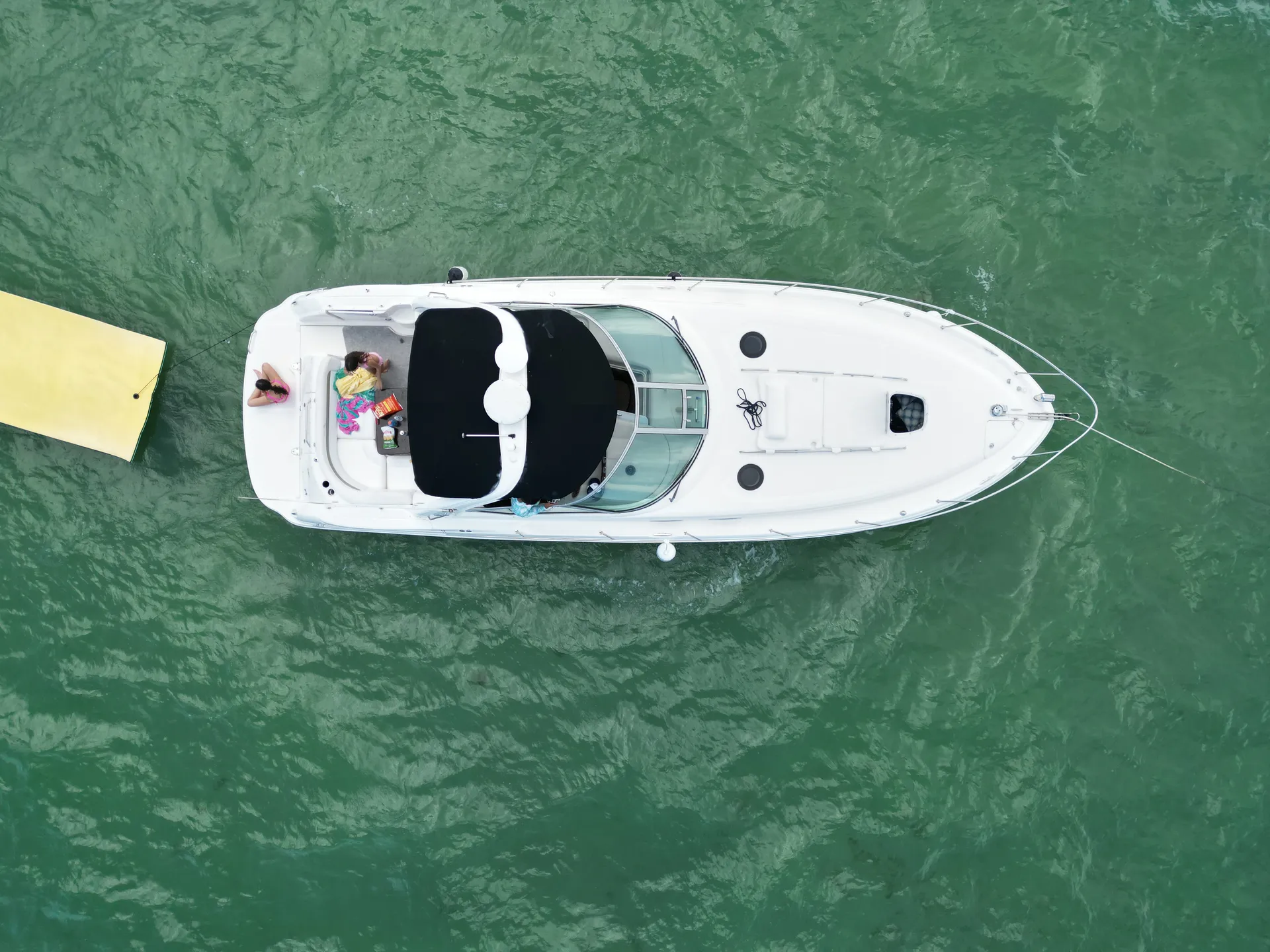 Sea Ray IO1126401 in Fort Lauderdale, FL — photo 4