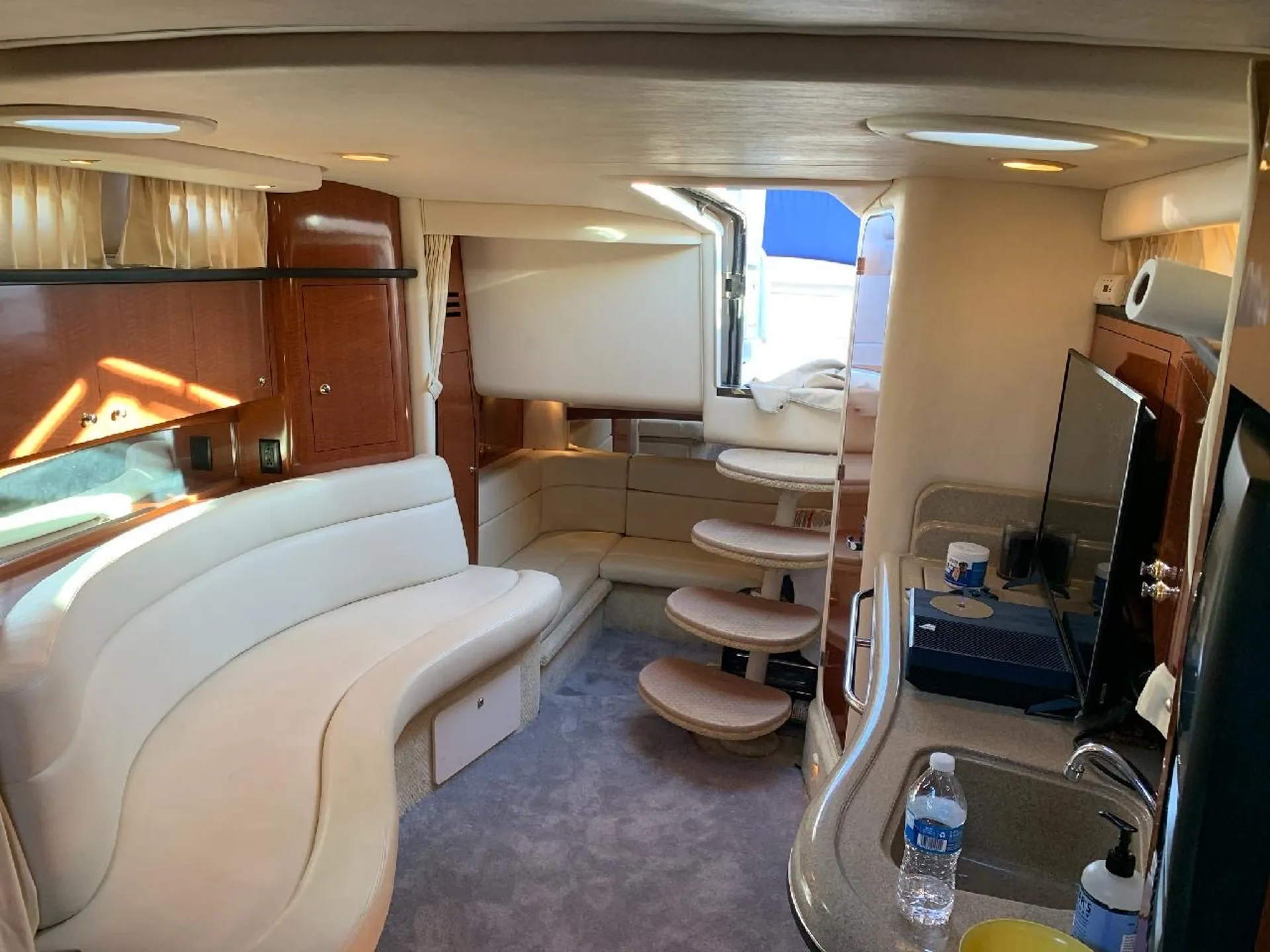Sea Ray Boats sundancer 320  in Tampa, FL — photo 10
