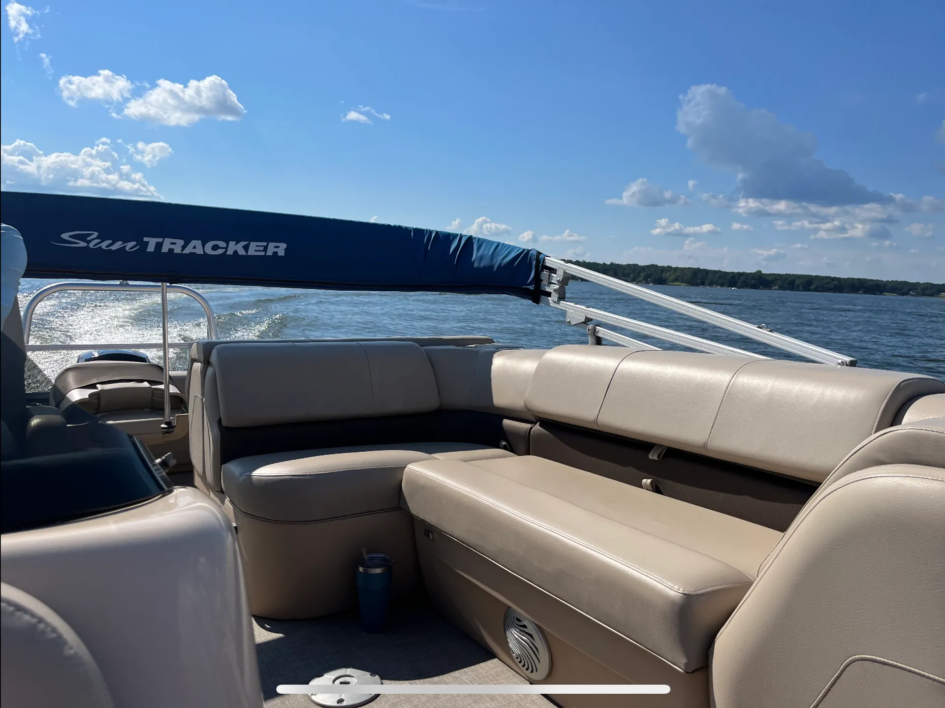 SUN TRACKER FISHIN' BARGE 22 DLX in Eatonton, GA — photo 6