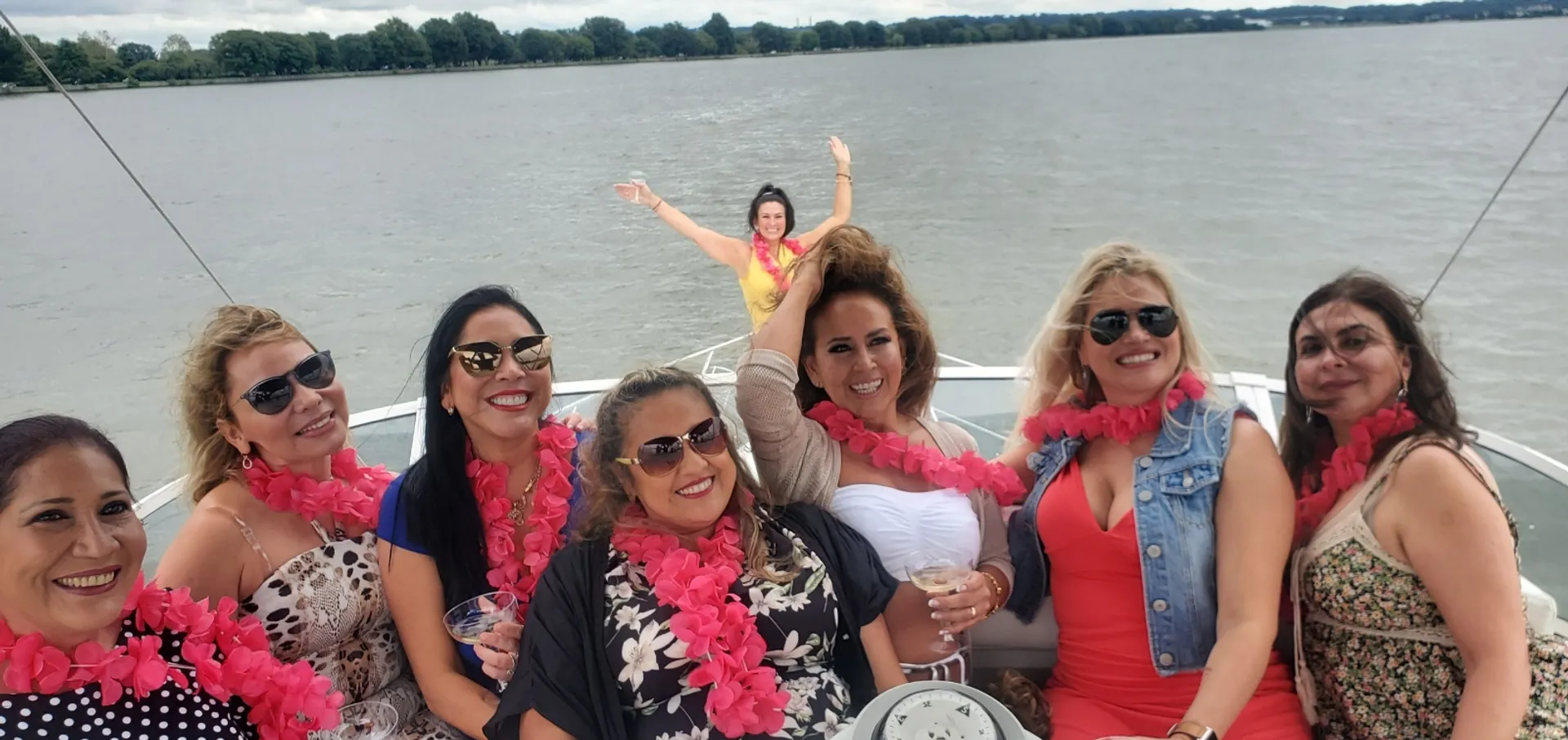 DMV’s 12 passenger Luxury Party Yacht with Free Captain and Crew!