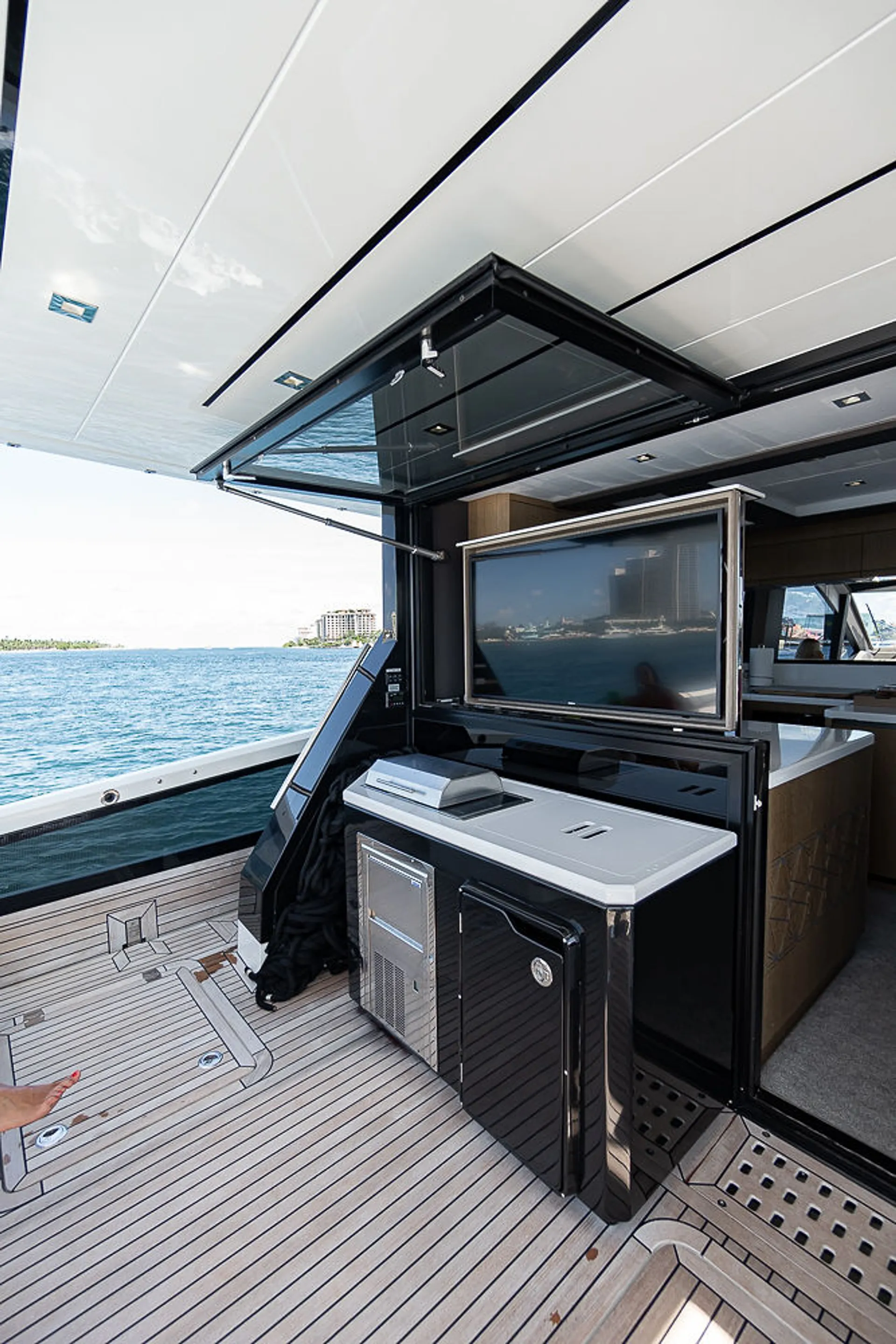 Galeon 65 Sky in Miami, FL — photo 3