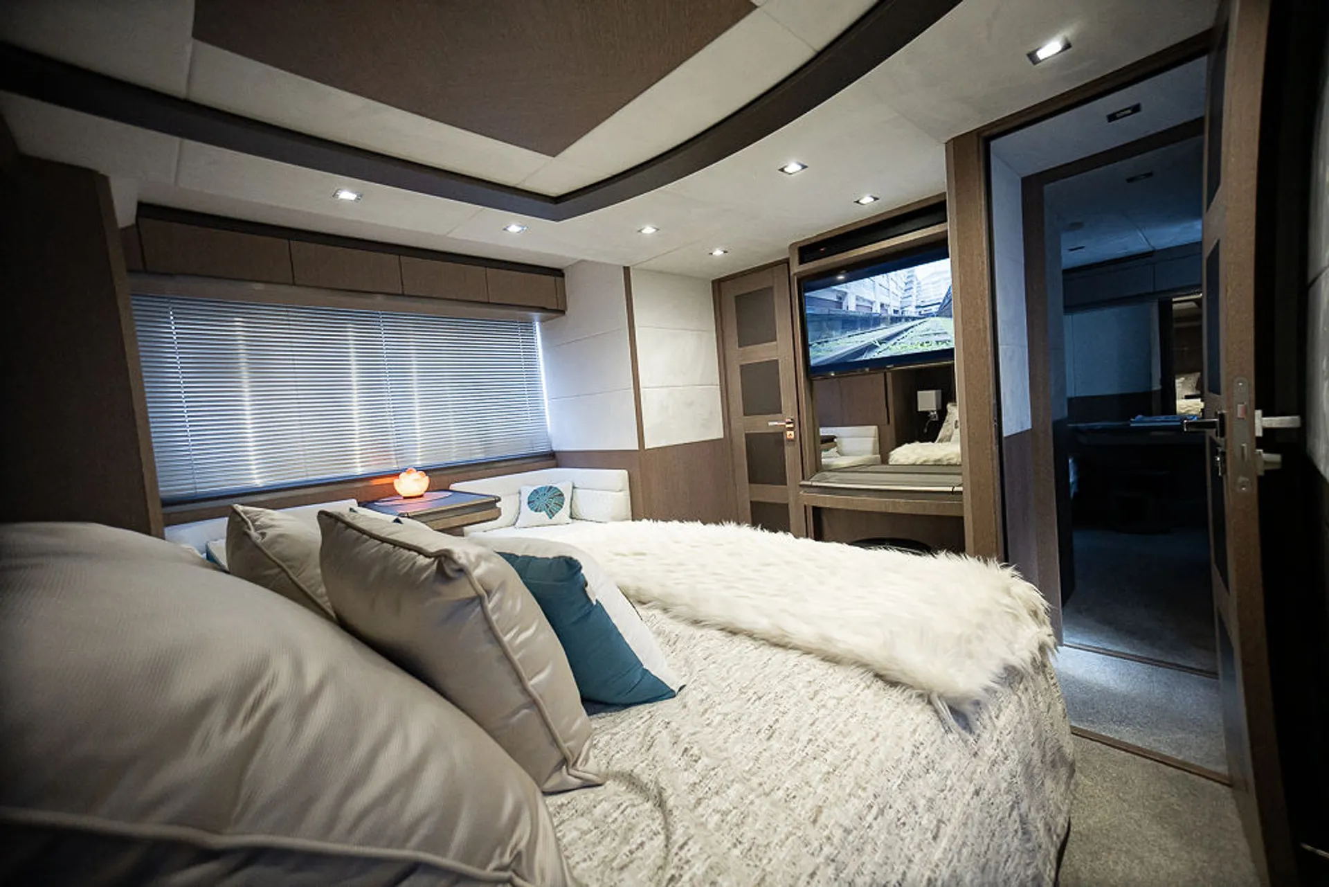 Galeon 65 Sky in Miami, FL — photo 5