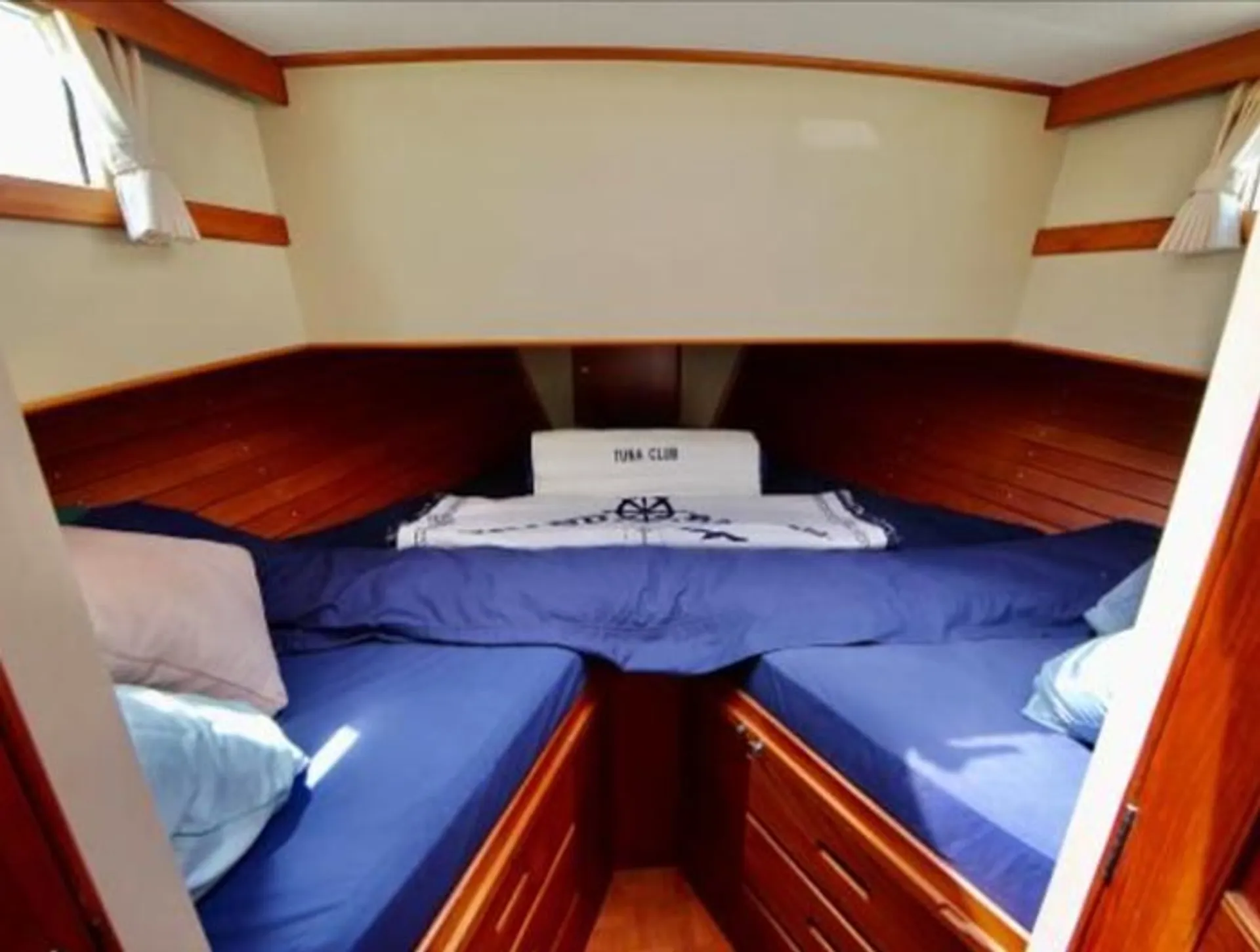 Grand Banks 32 in Newport Beach, CA — photo 10