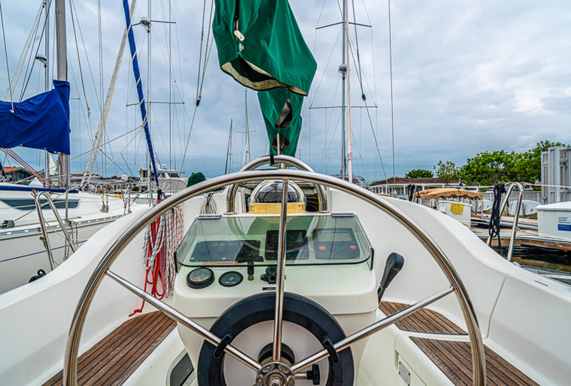 Beneteau USA Oceanis 311 in Newport Beach, CA — photo 5