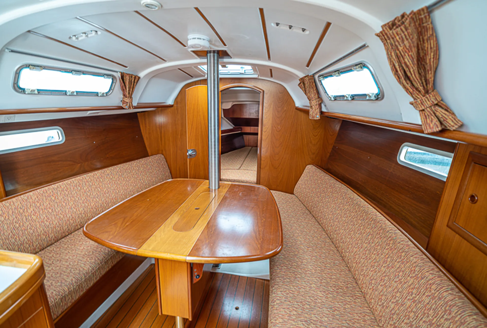 Beneteau USA Oceanis 311 in Newport Beach, CA — photo 6