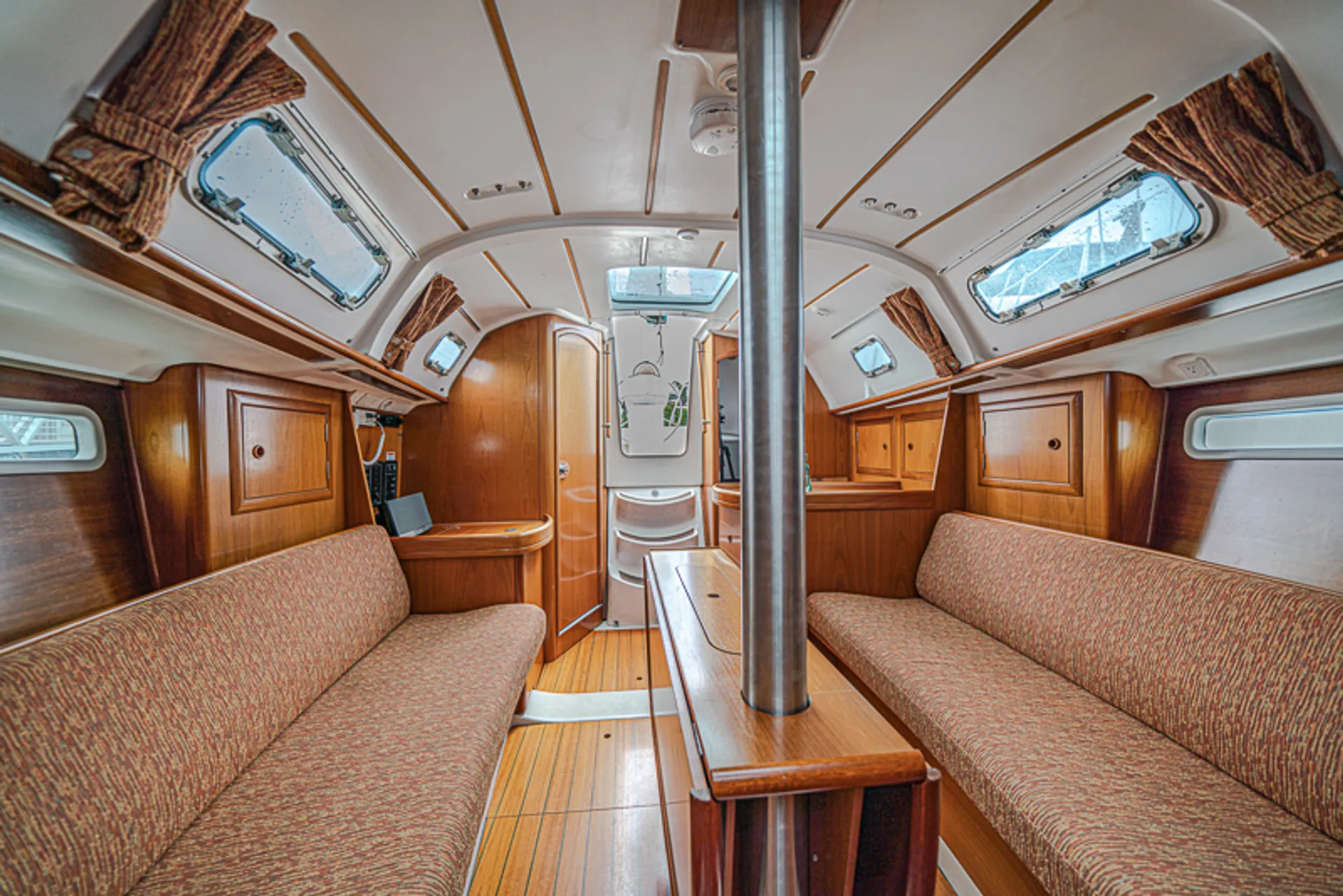 Beneteau USA Oceanis 311 in Newport Beach, CA — photo 9