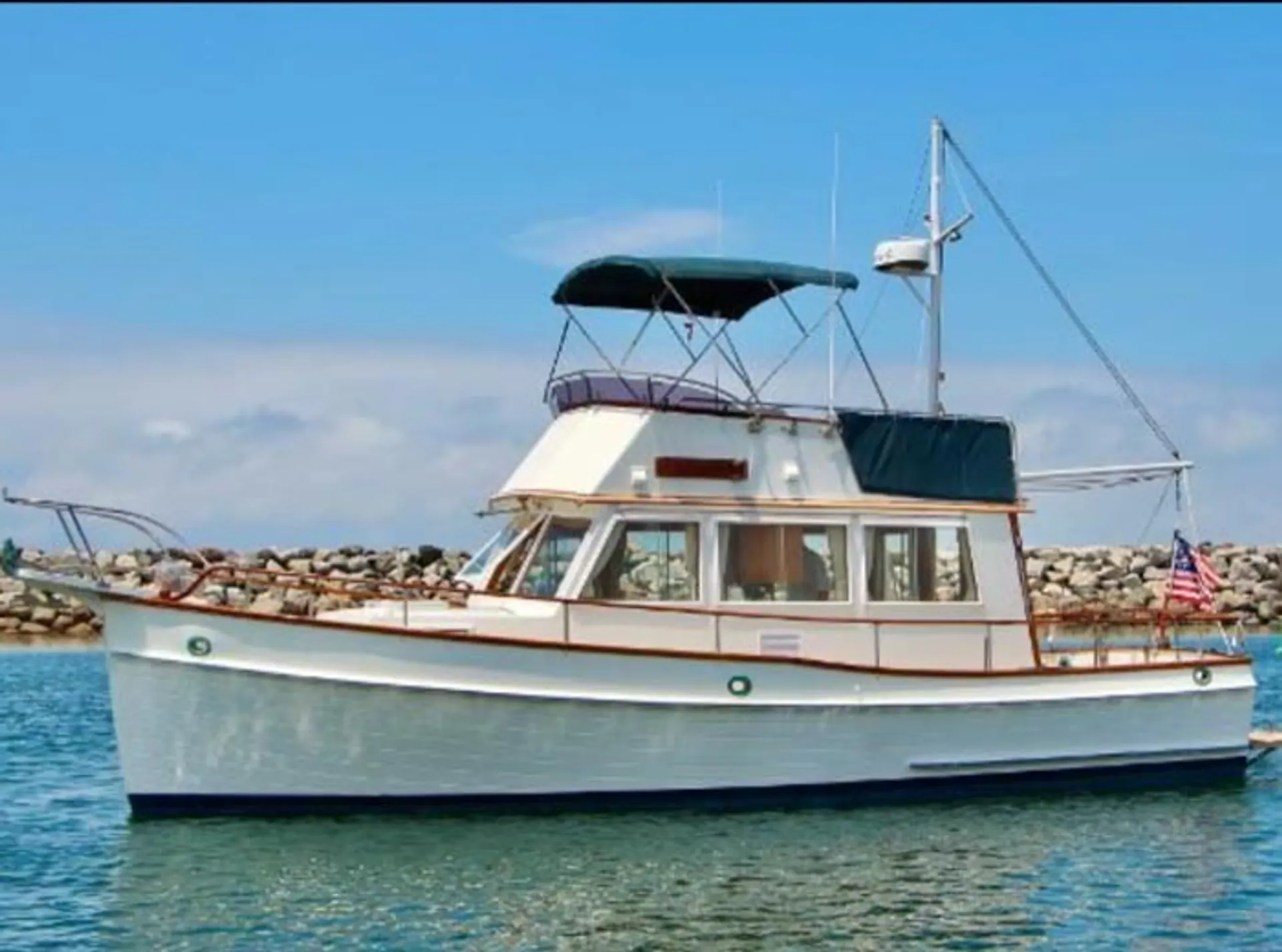 Grand Banks 32 in Newport Beach, CA — photo 2