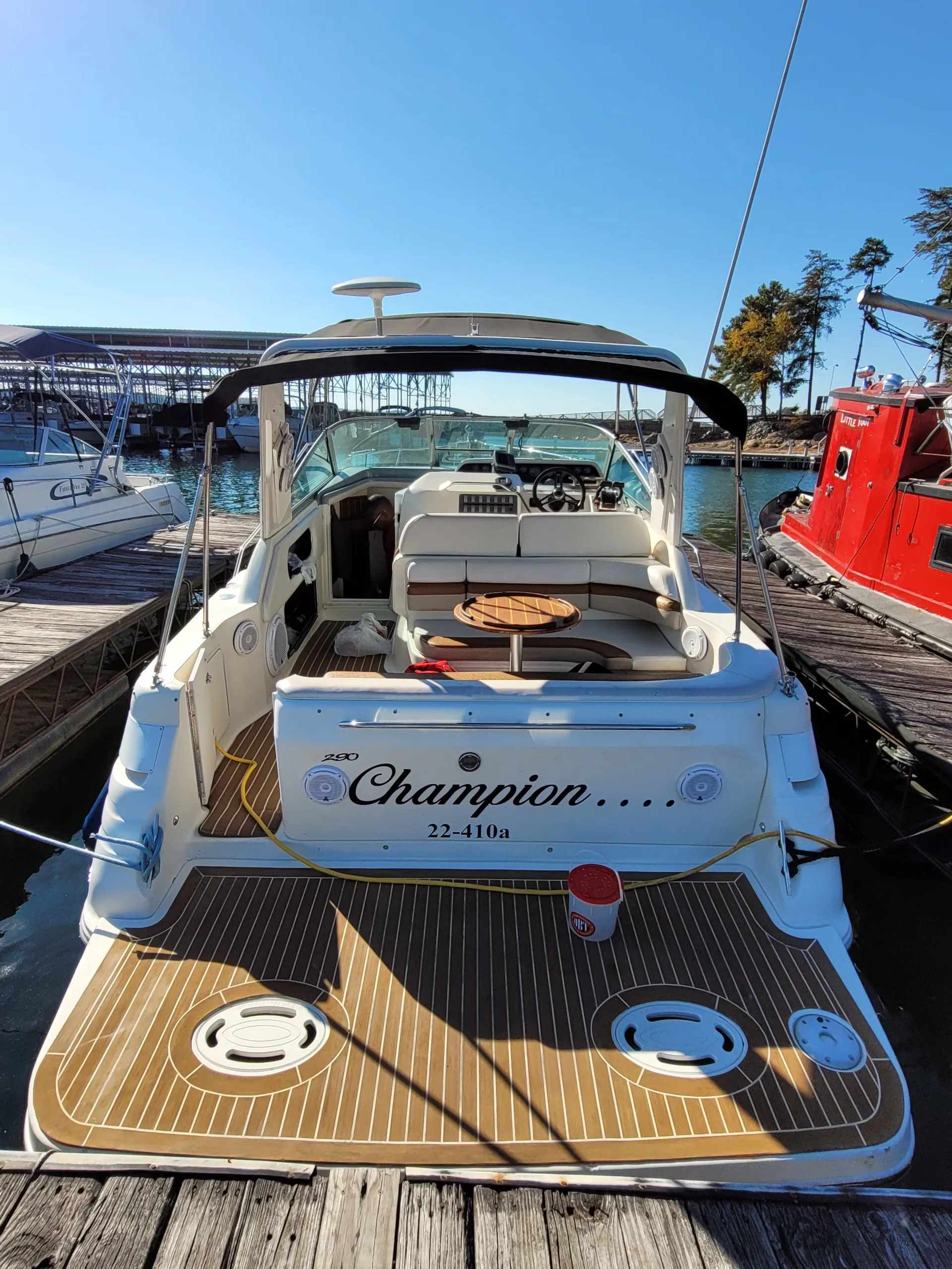 Sea Ray Boats 290 Sundancer in Flowery Branch, GA — photo 3