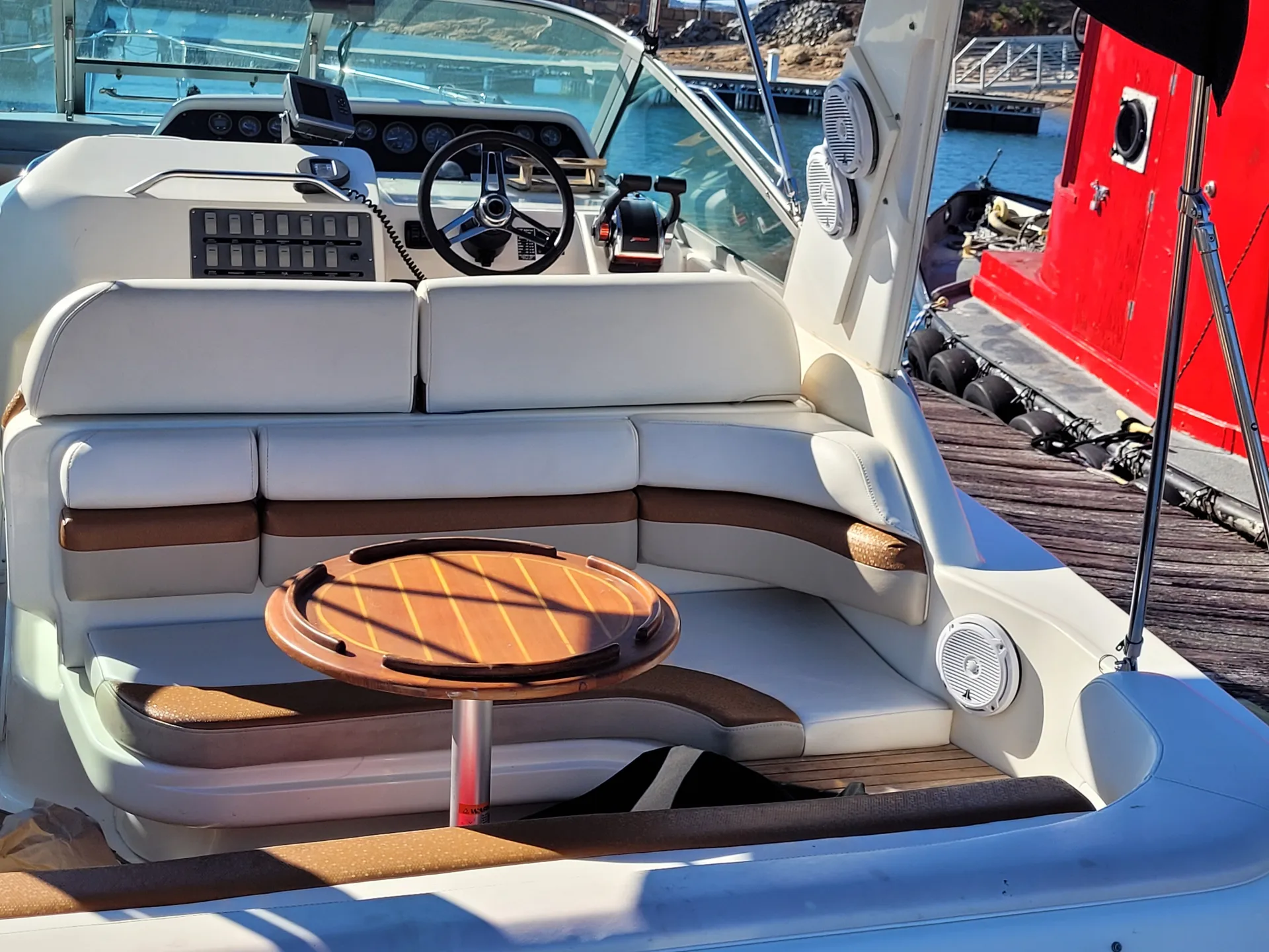 Sea Ray Boats 290 Sundancer in Flowery Branch, GA — photo 4