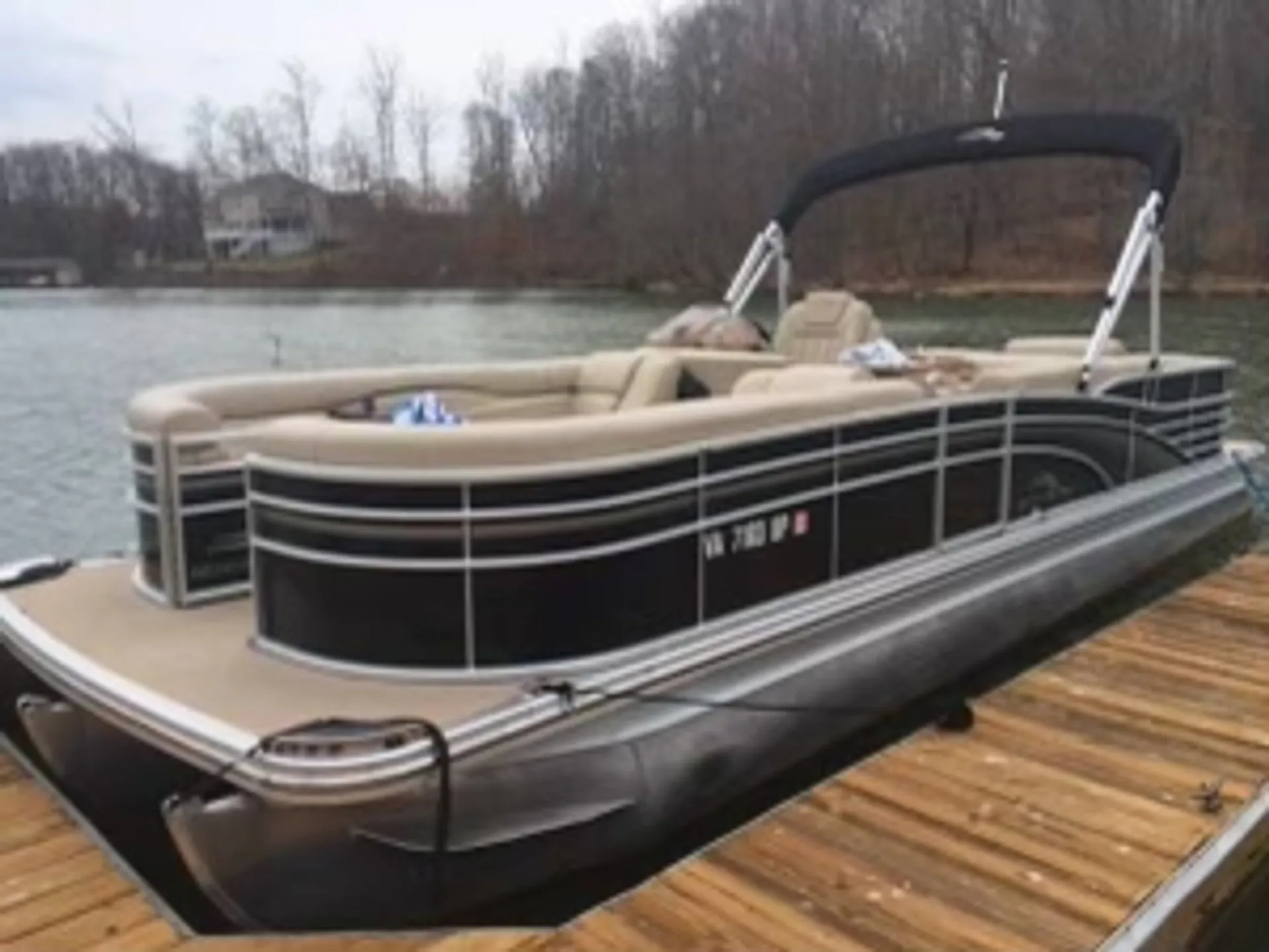 Bennington Marine 2550QCL in Sarasota, FL — photo 4