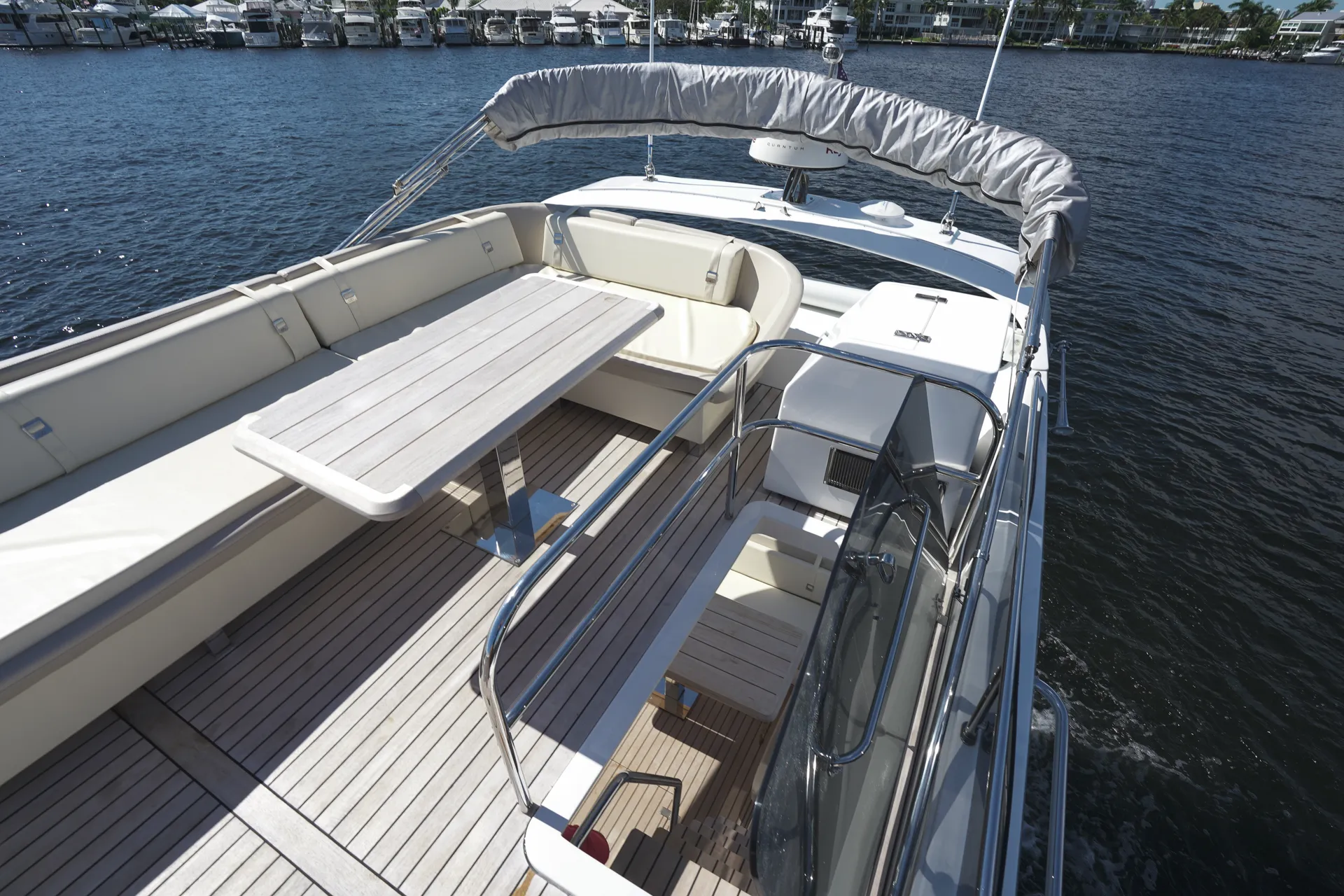 1 HOUR FREE - New 52' Schaefer Pininfarina Flybridge Yacht