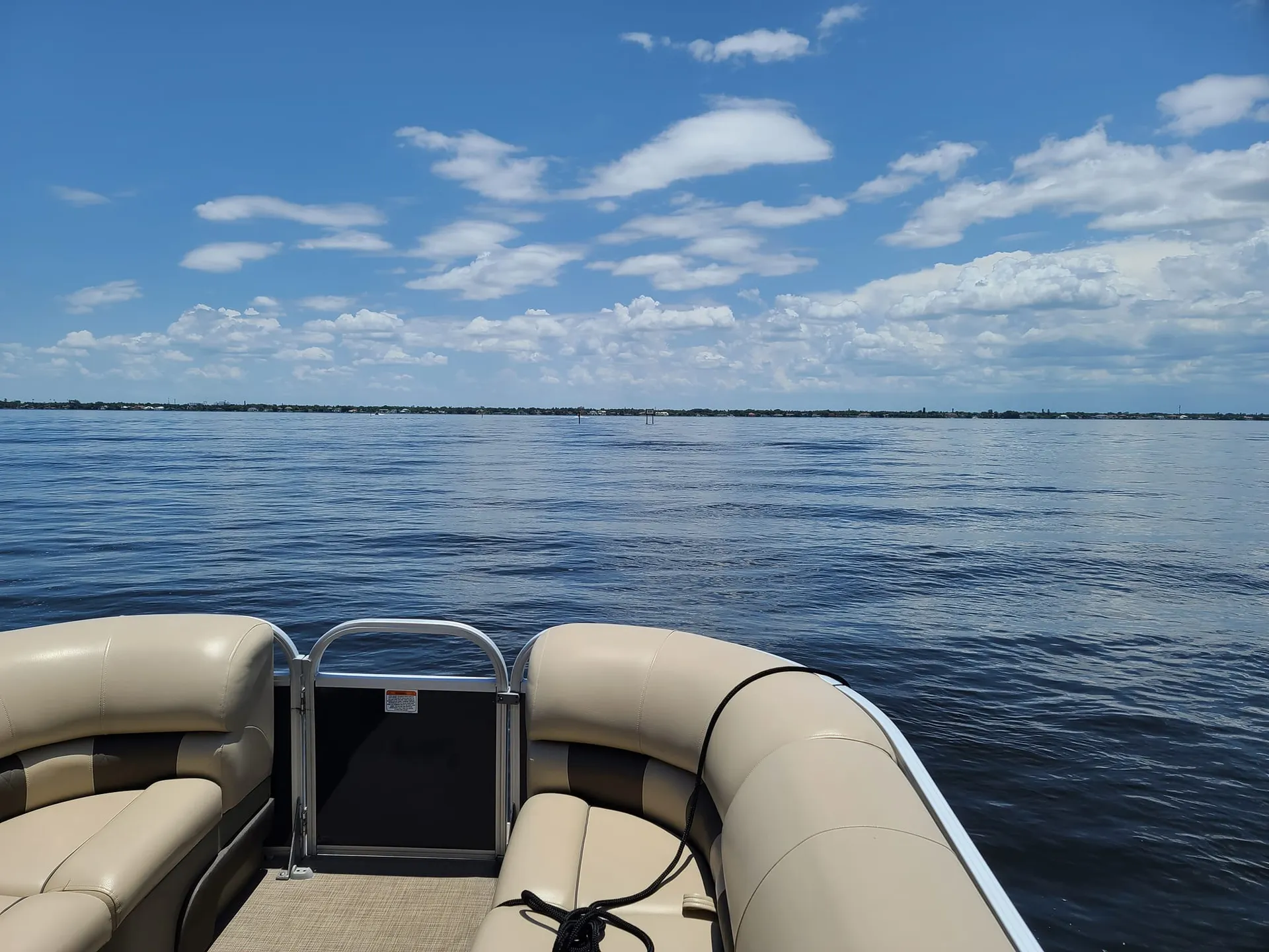 SUN TRACKER PARTY BARGE 20 DLX in Punta Gorda, FL — photo 4