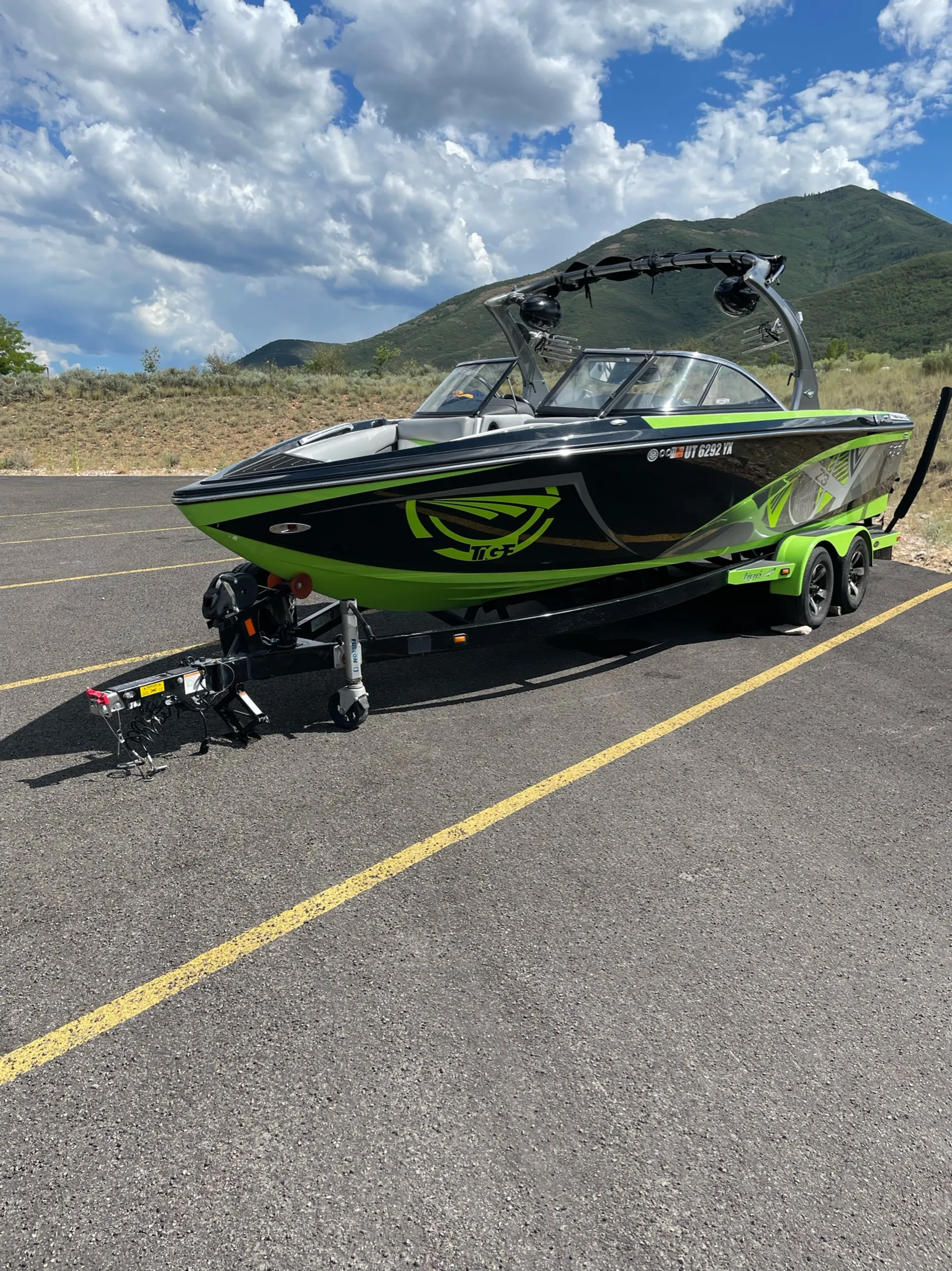 Tige Z3 wakesurf boat!