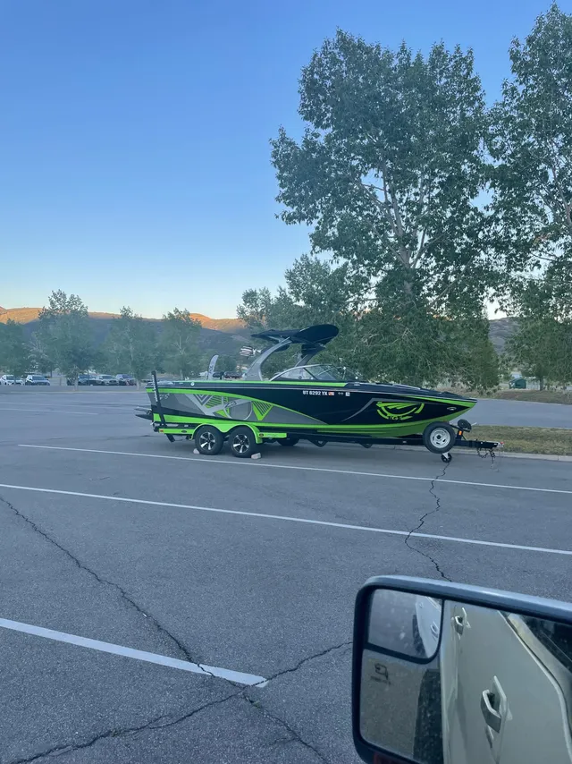 Rent a Tige' Boats ski and wakeboard in Lehi, UT near me
