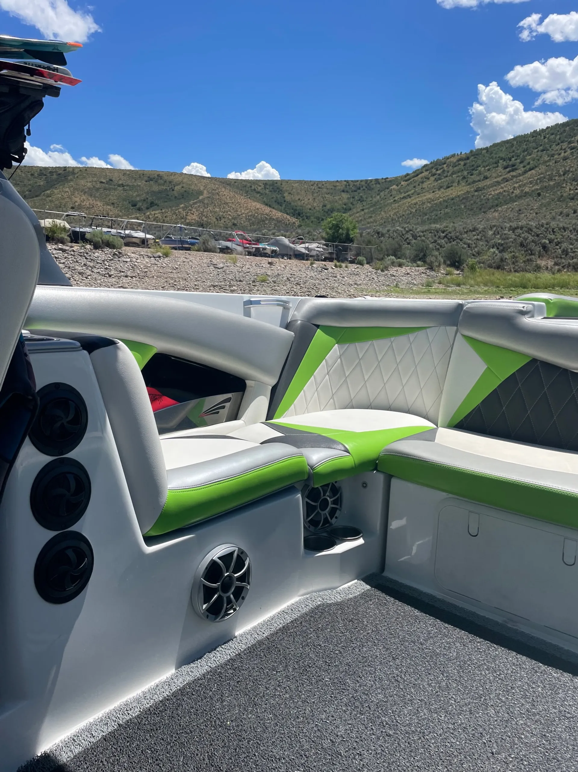 Tige Z3 wakesurf boat!