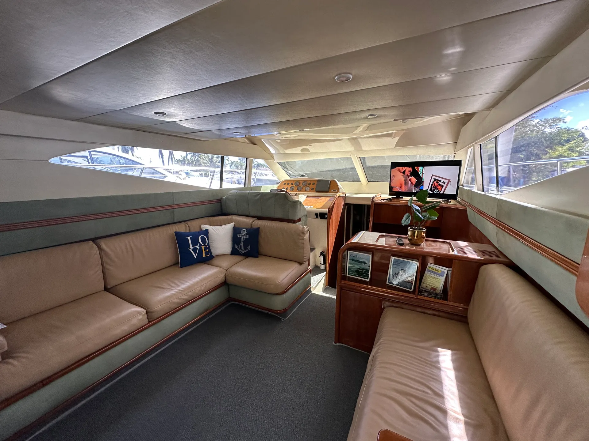 Azimut Yacht in Miami, FL — photo 4