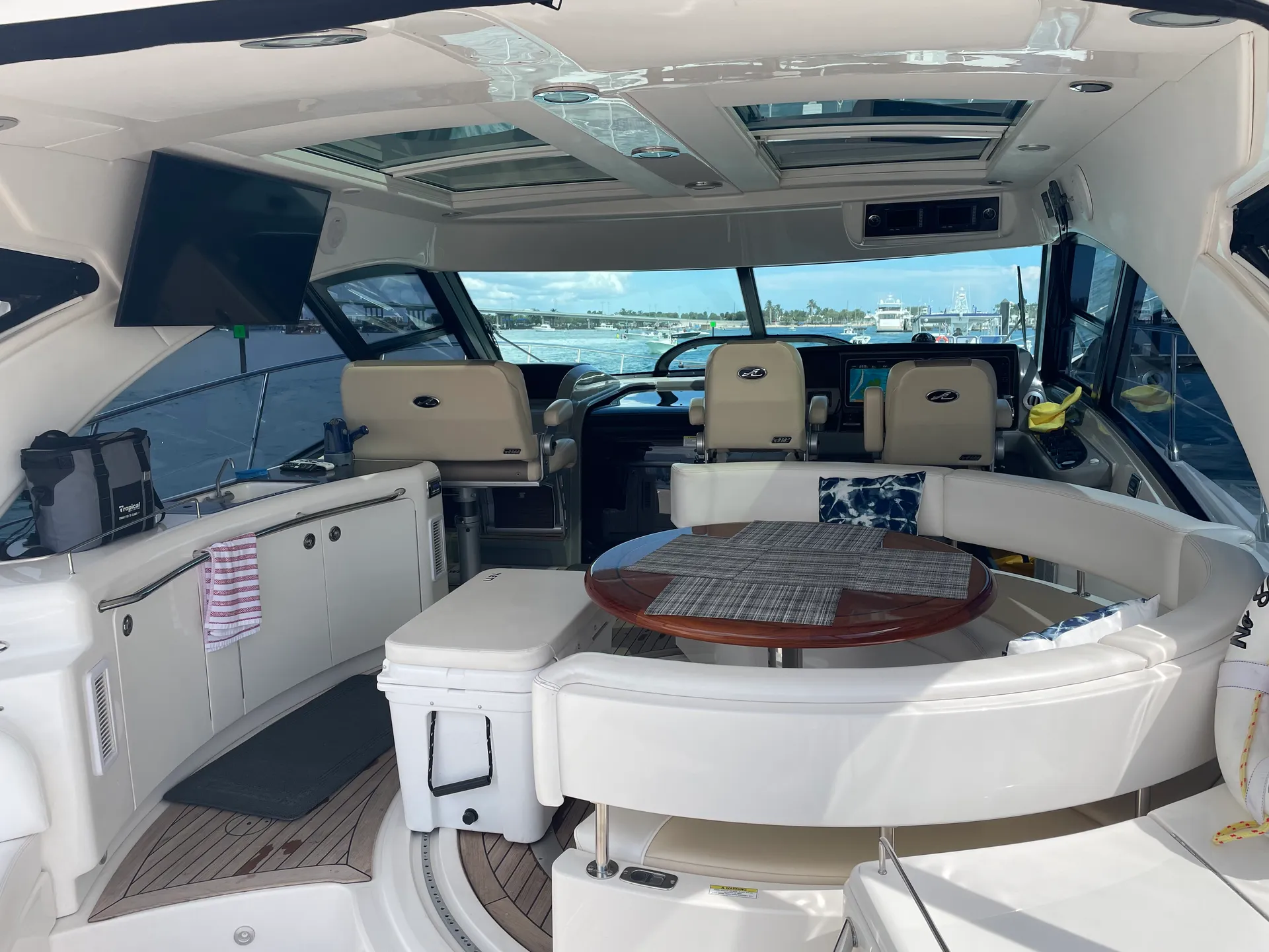 Sea Ray Boats Sundancer 580 in West Palm Beach, FL — photo 3