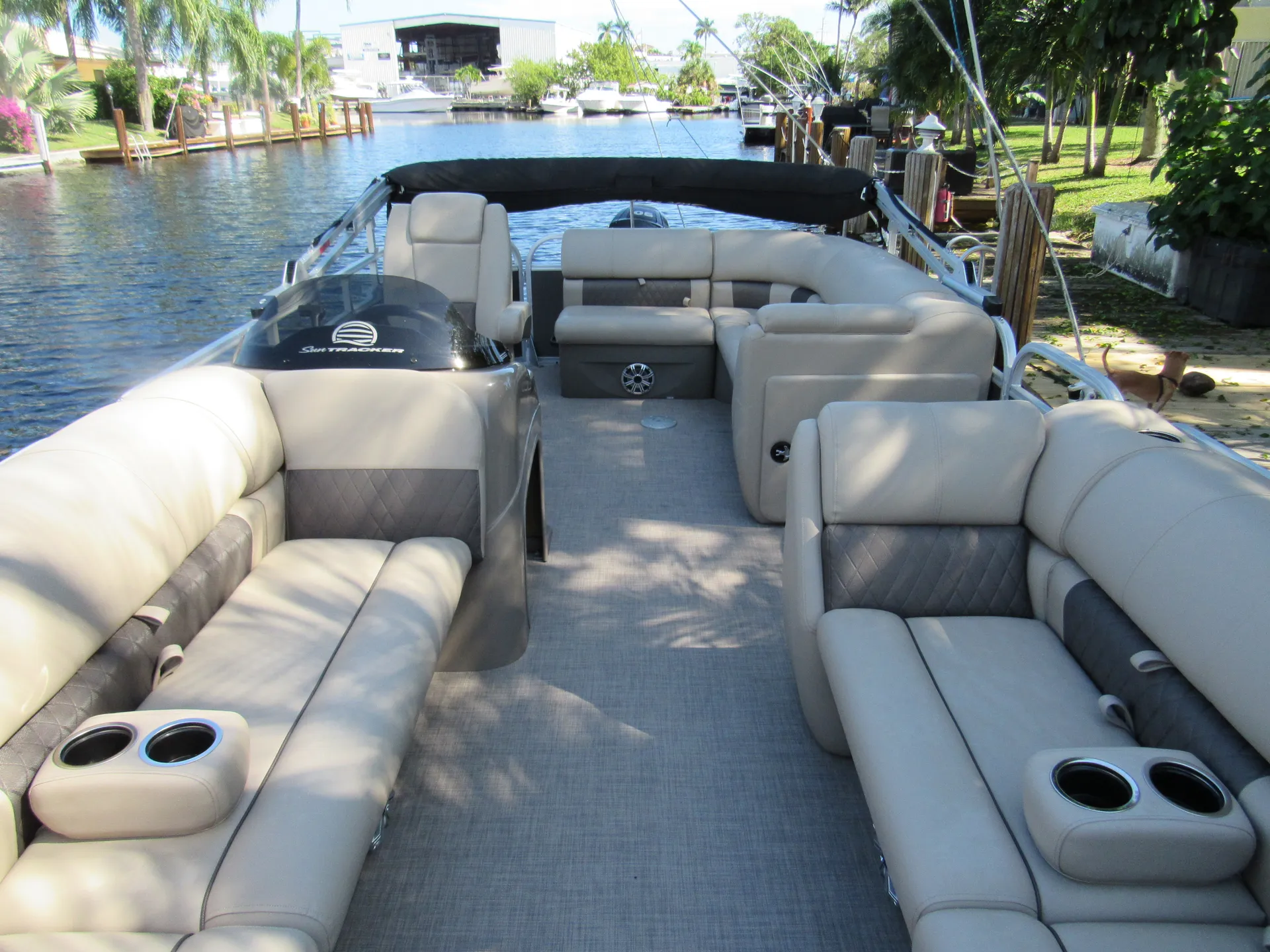 20ft Pontoon Party Boat!