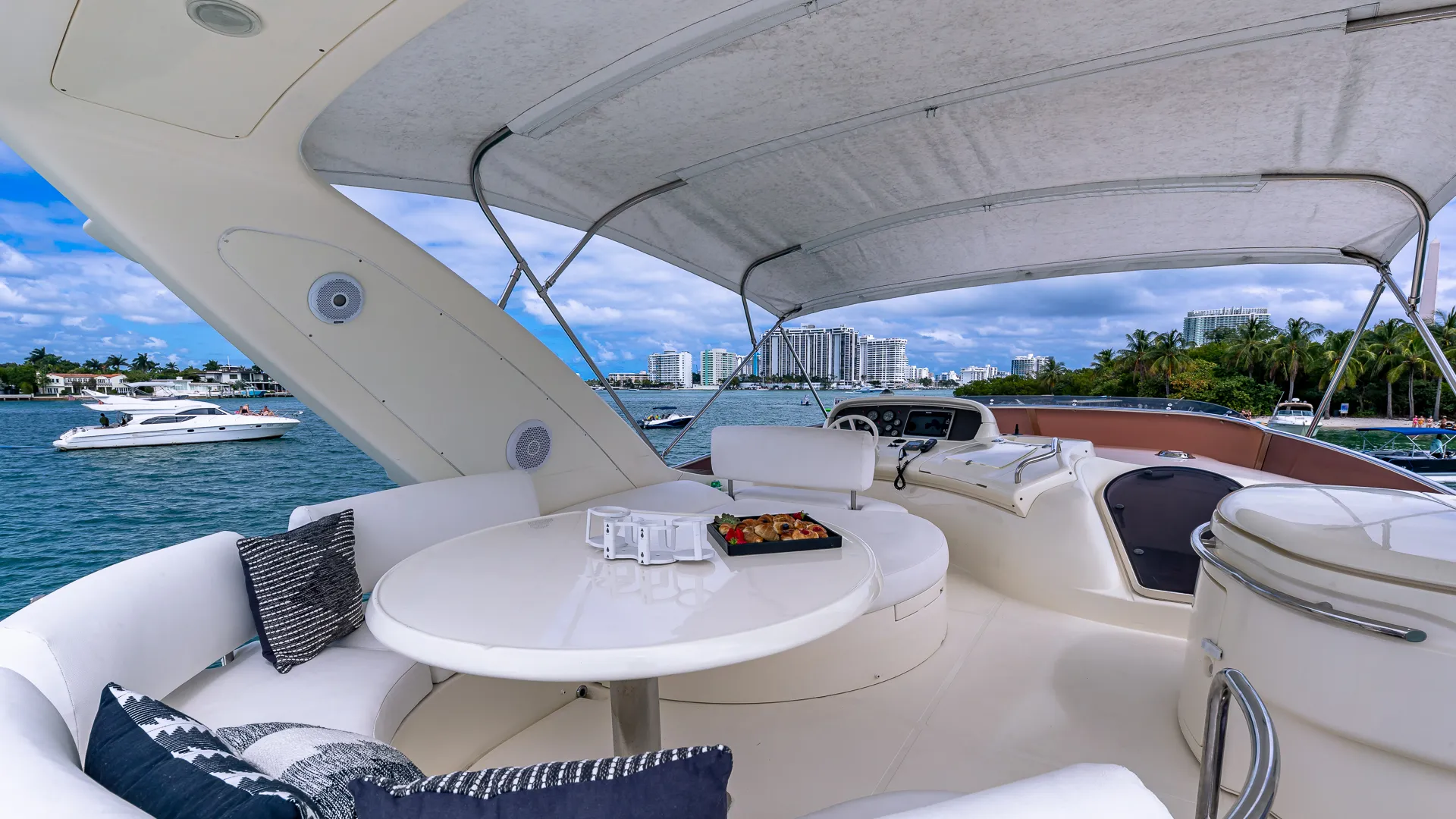 Exclusive Emerald Coast Yacht Charter | VIP Service