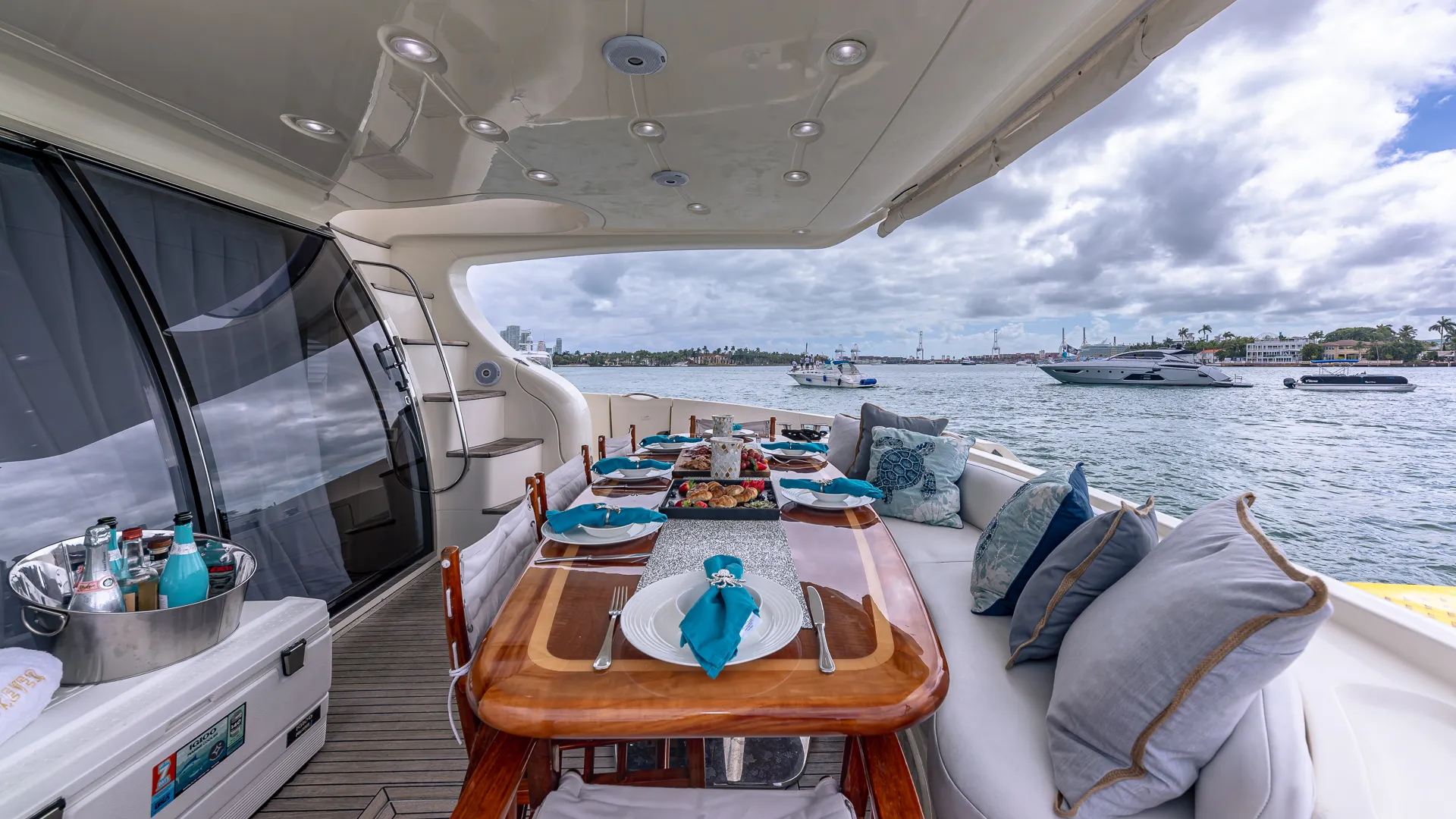 Exclusive Emerald Coast Yacht Charter | VIP Service