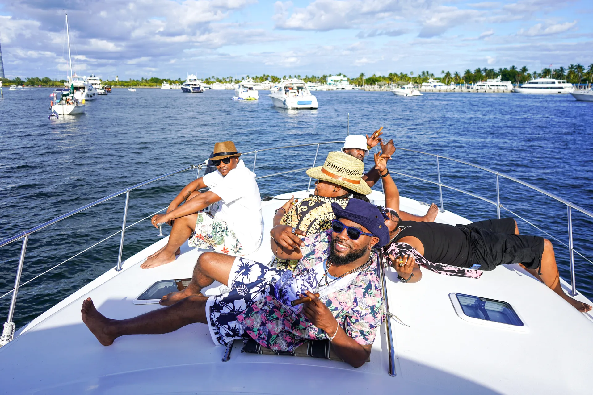 Incredible 45' Sea Ray Sundancer Yacht in Miami Beach!