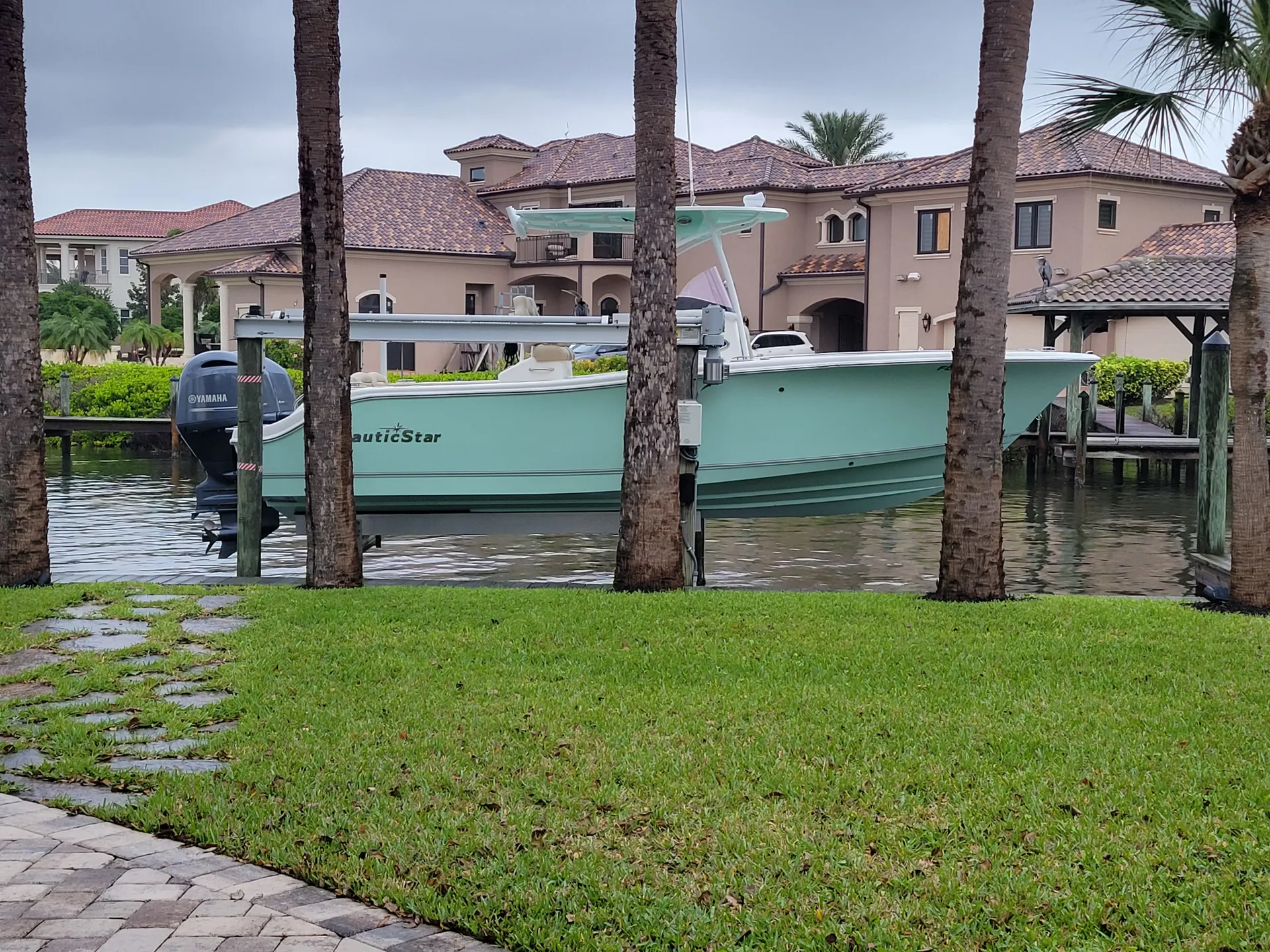 NAUTICSTAR BOATS 2602 LEGACY W/2-F150XB in Satellite Beach, FL — photo 3