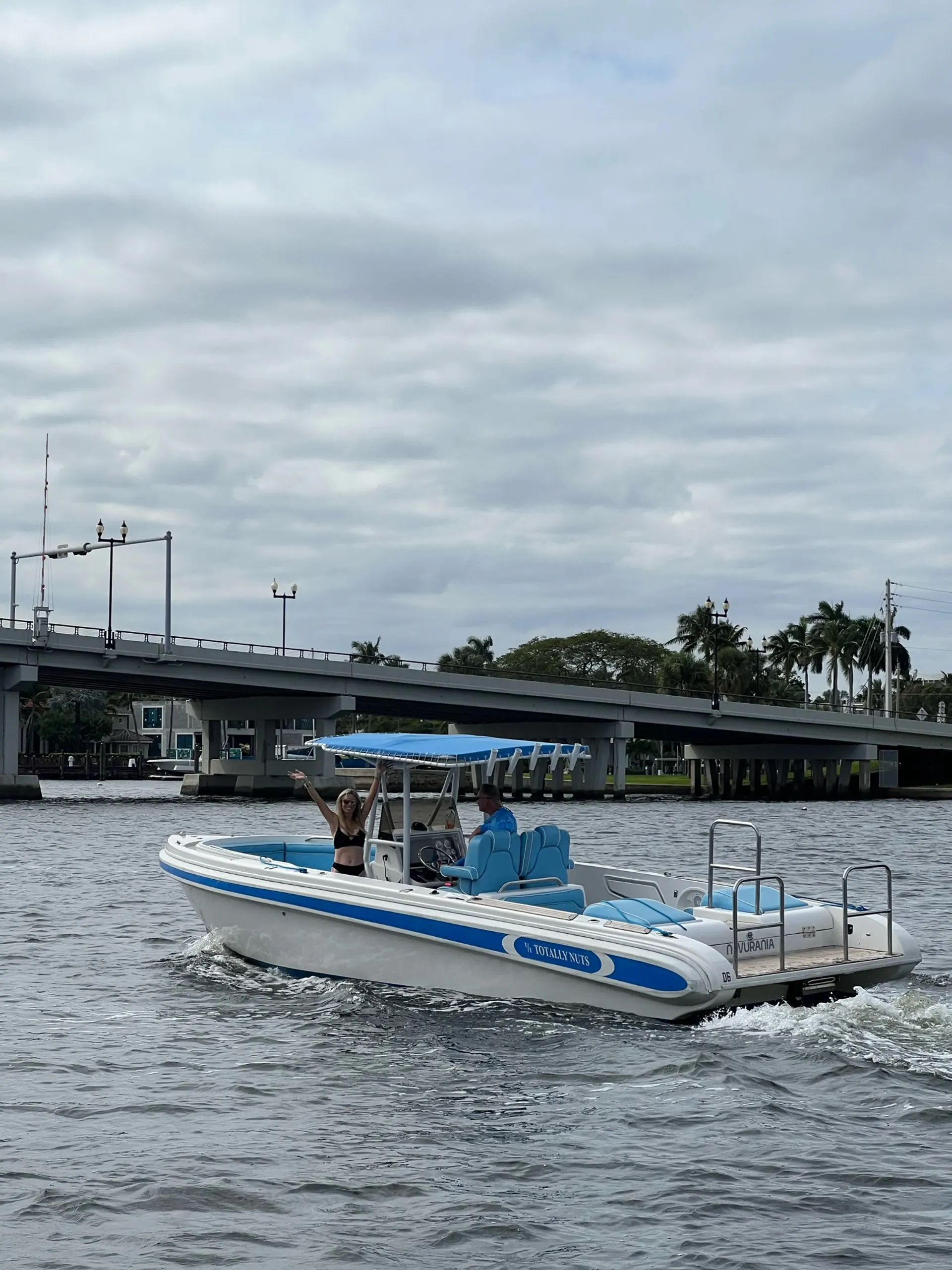 Novurania Boats Chase 31 w/2-F250 Yamaha in Fort Lauderdale, FL — photo 2