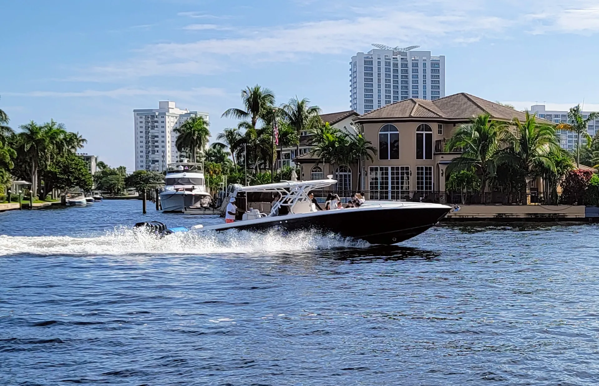 Midnight Express 39 Cuddy in Pompano Beach, FL — photo 9