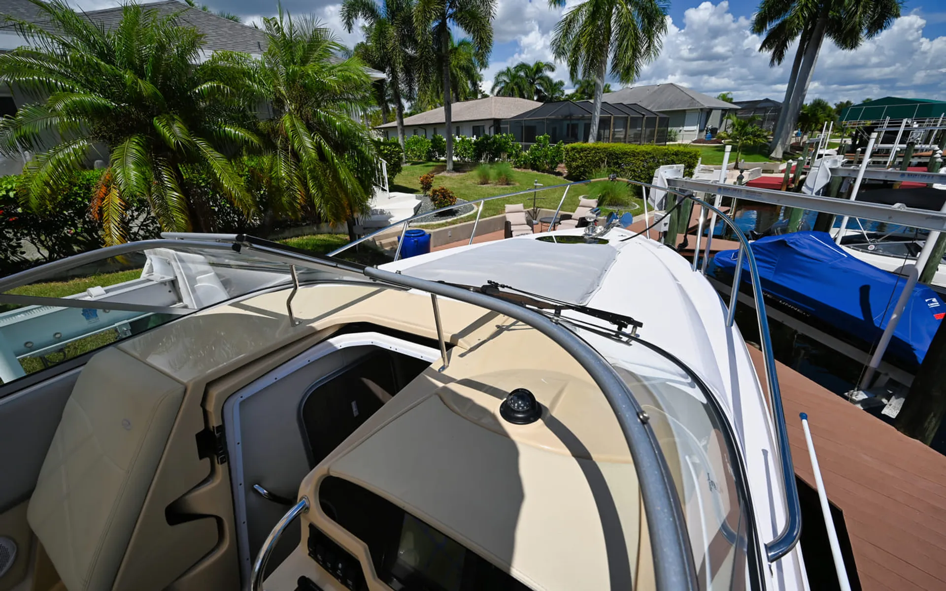 🚤 Regal 26XO – The Ultimate Luxury & Comfort Boat for Your Getaway!