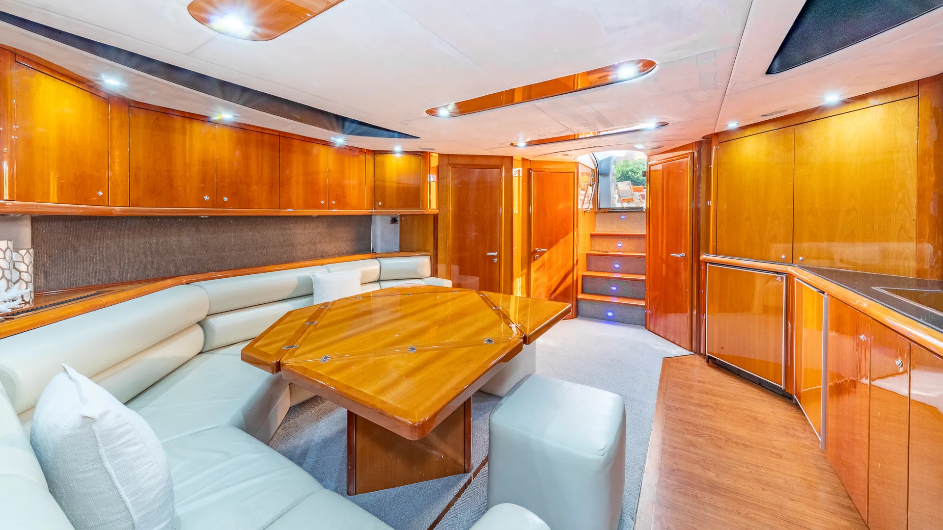 Sunseeker Predator in North Miami Beach, FL — photo 10