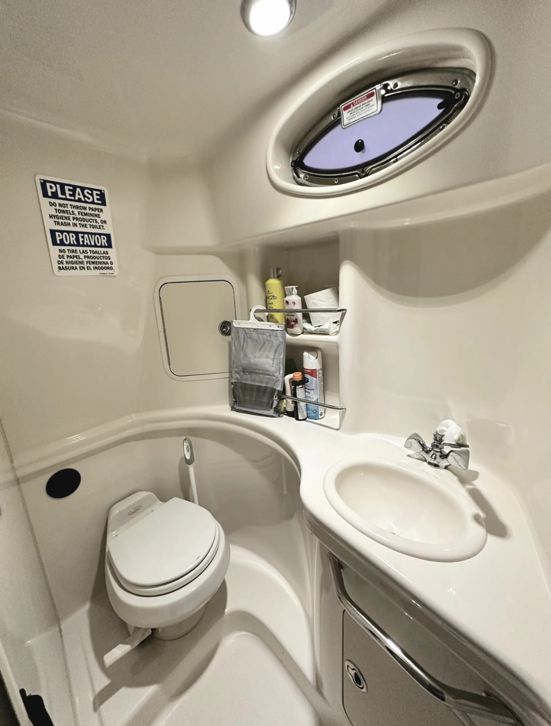 GET 1 HR FREE  33’ SUNDANCER YACHT RENTAL, MIA FL *NO HIDDEN FEES!*