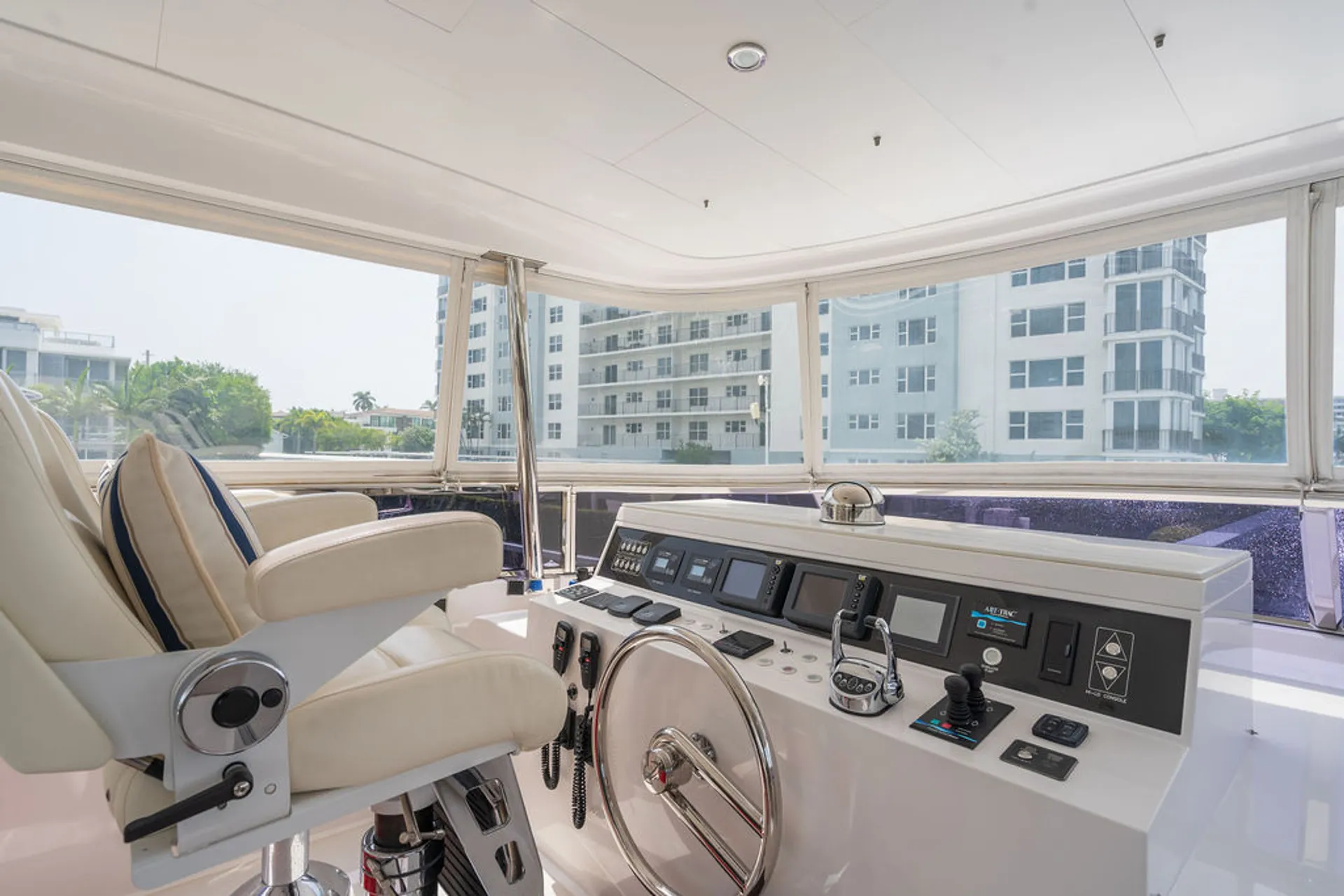 Horizon Flybridge in Delray Beach, FL — photo 7