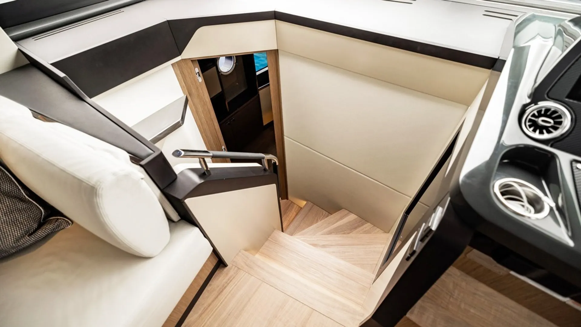 60' "Zenith" Absolute Prisma Fly Bridge! 