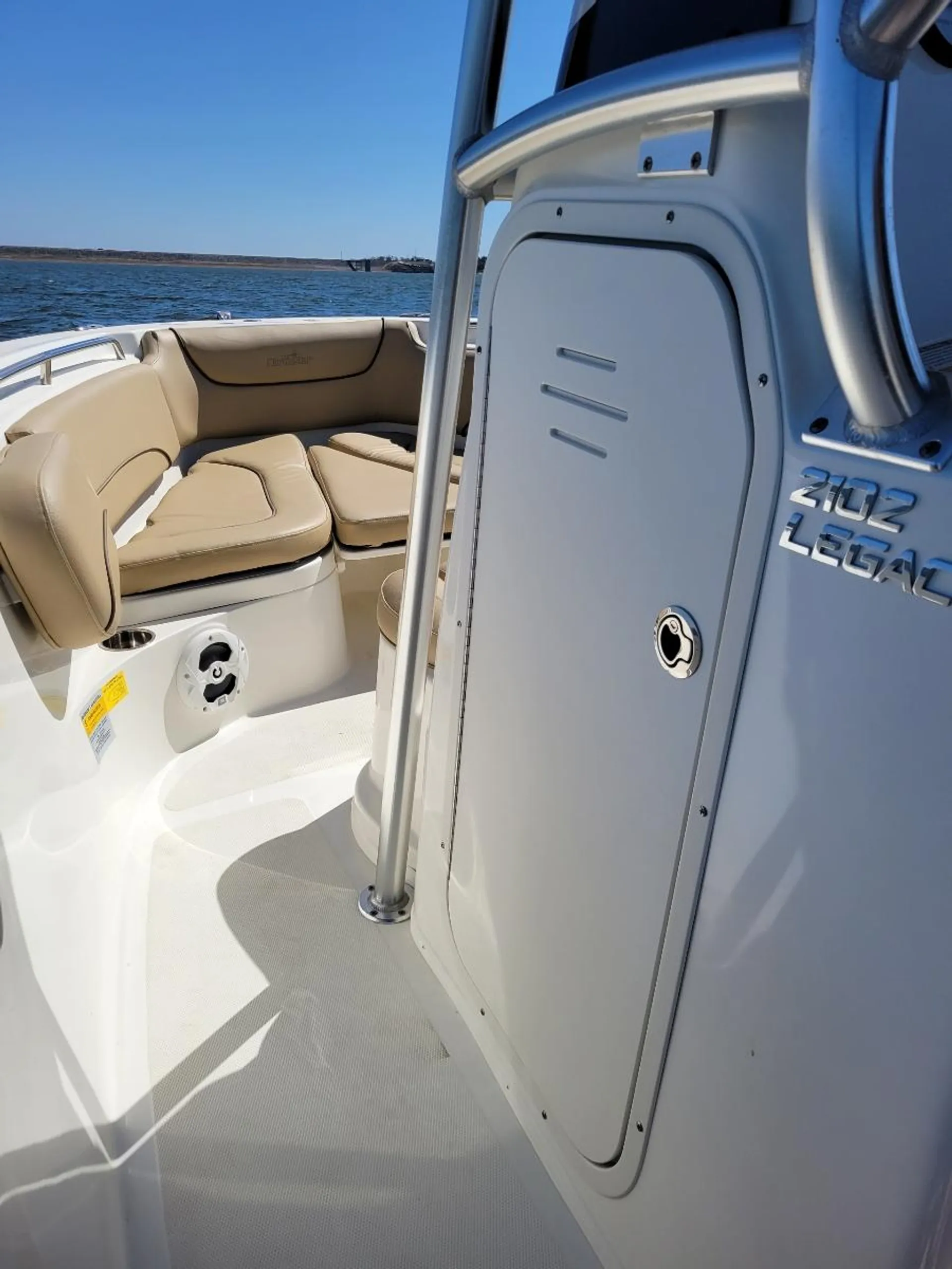 NAUTICSTAR BOATS 2102 LEGACY W/F200XB in Cypress, TX — photo 4