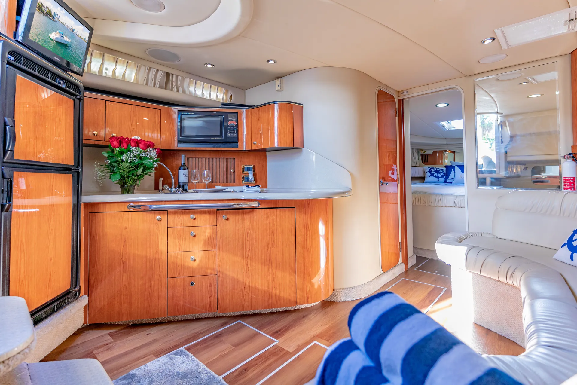 45' Sea Ray Birthday • Free Hour • Best Crew