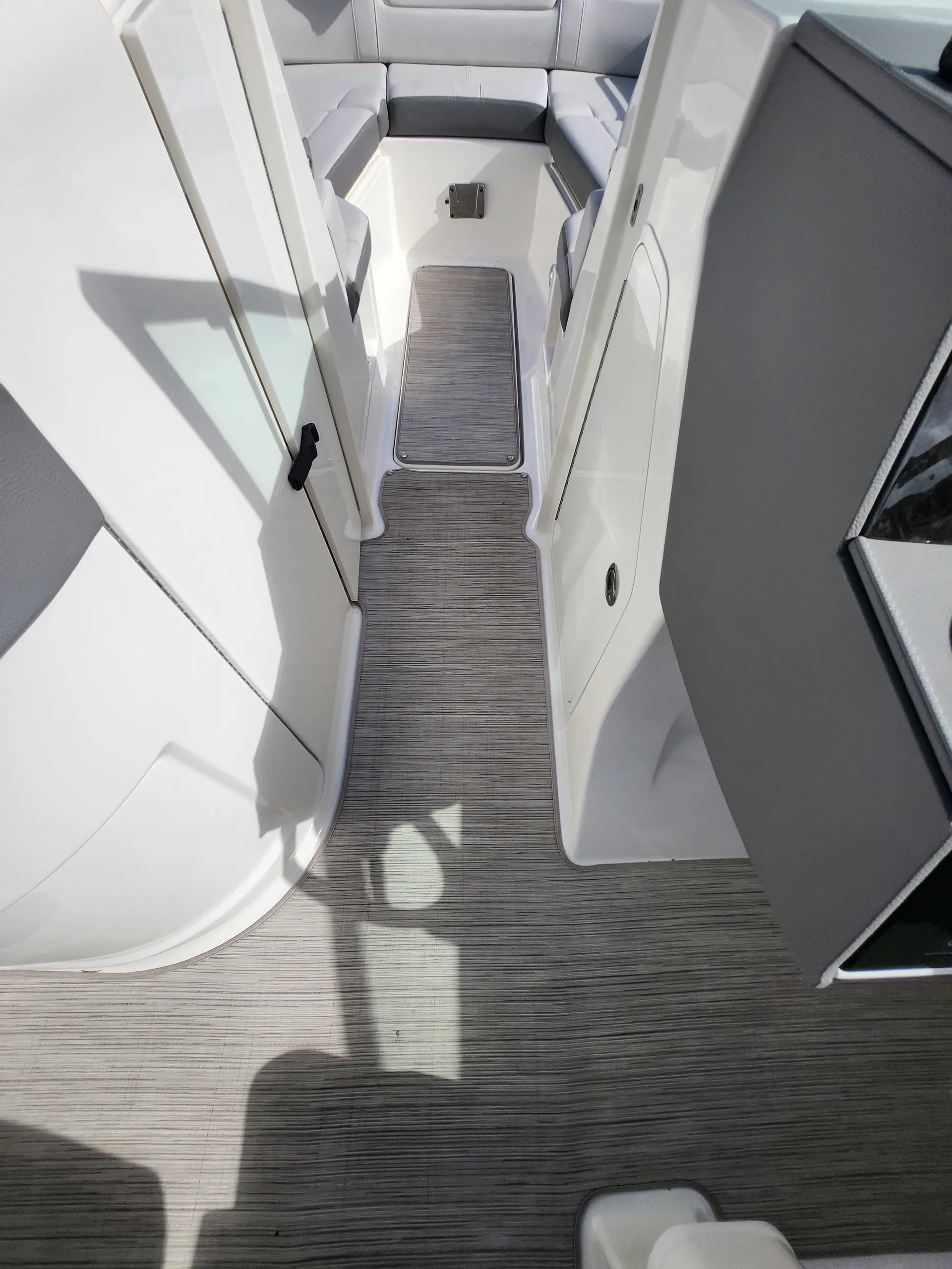 27 foot Searay new model